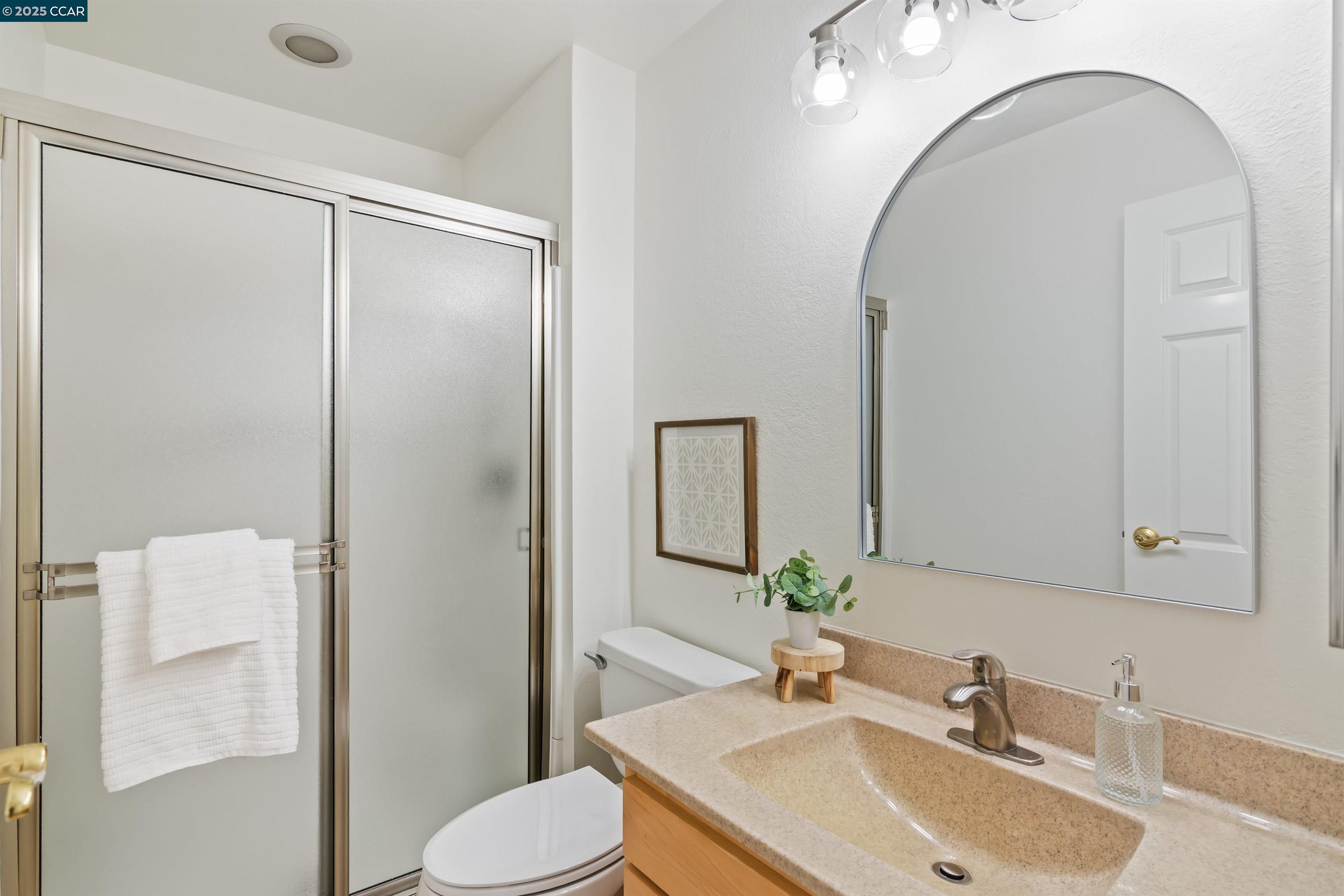 Detail Gallery Image 20 of 25 For 10 Zurich Ct, Pleasant Hill,  CA 94523 - 2 Beds | 2/1 Baths