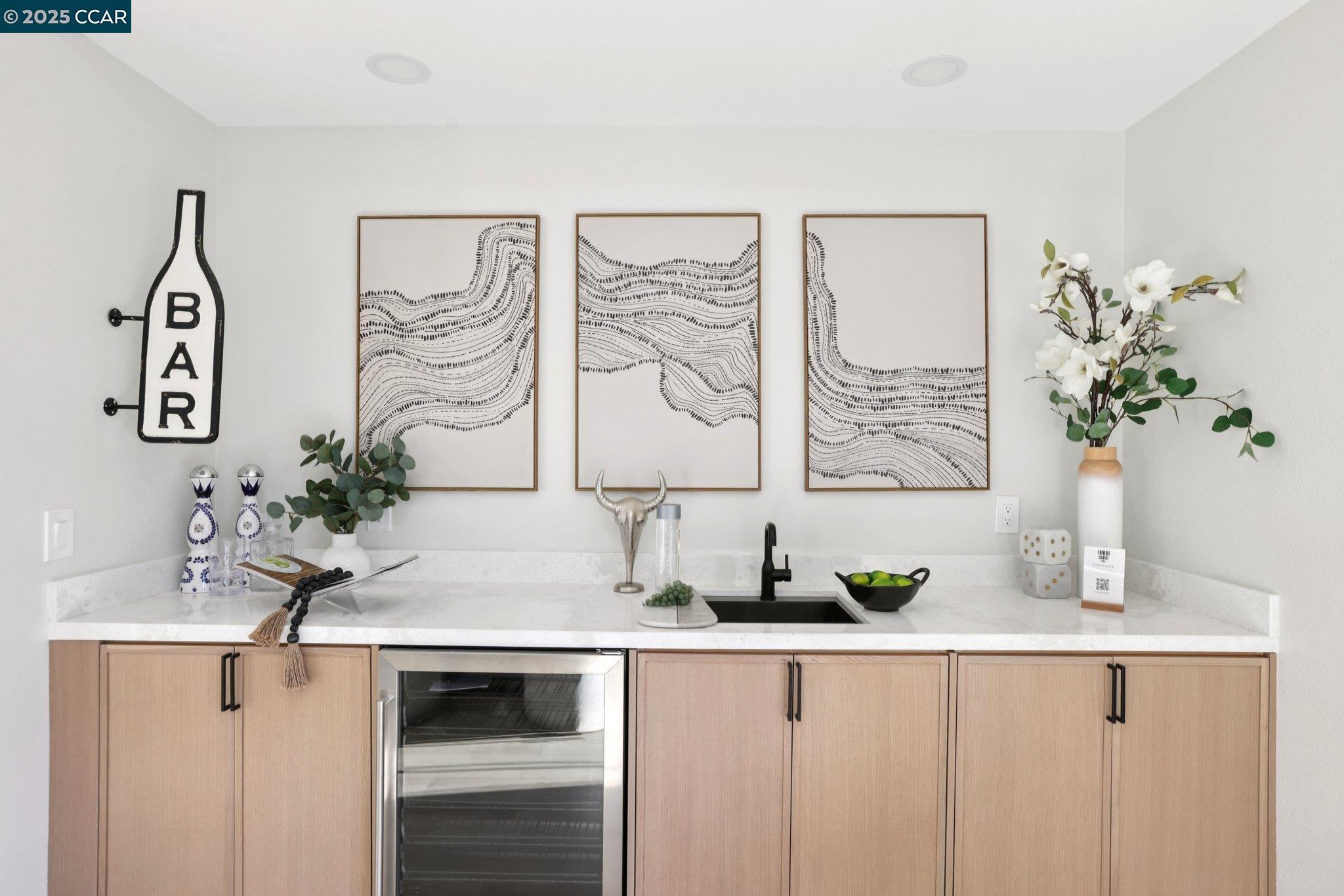 Detail Gallery Image 19 of 30 For 1604 Chestnut Ct, Concord,  CA 94519 - 4 Beds | 2 Baths