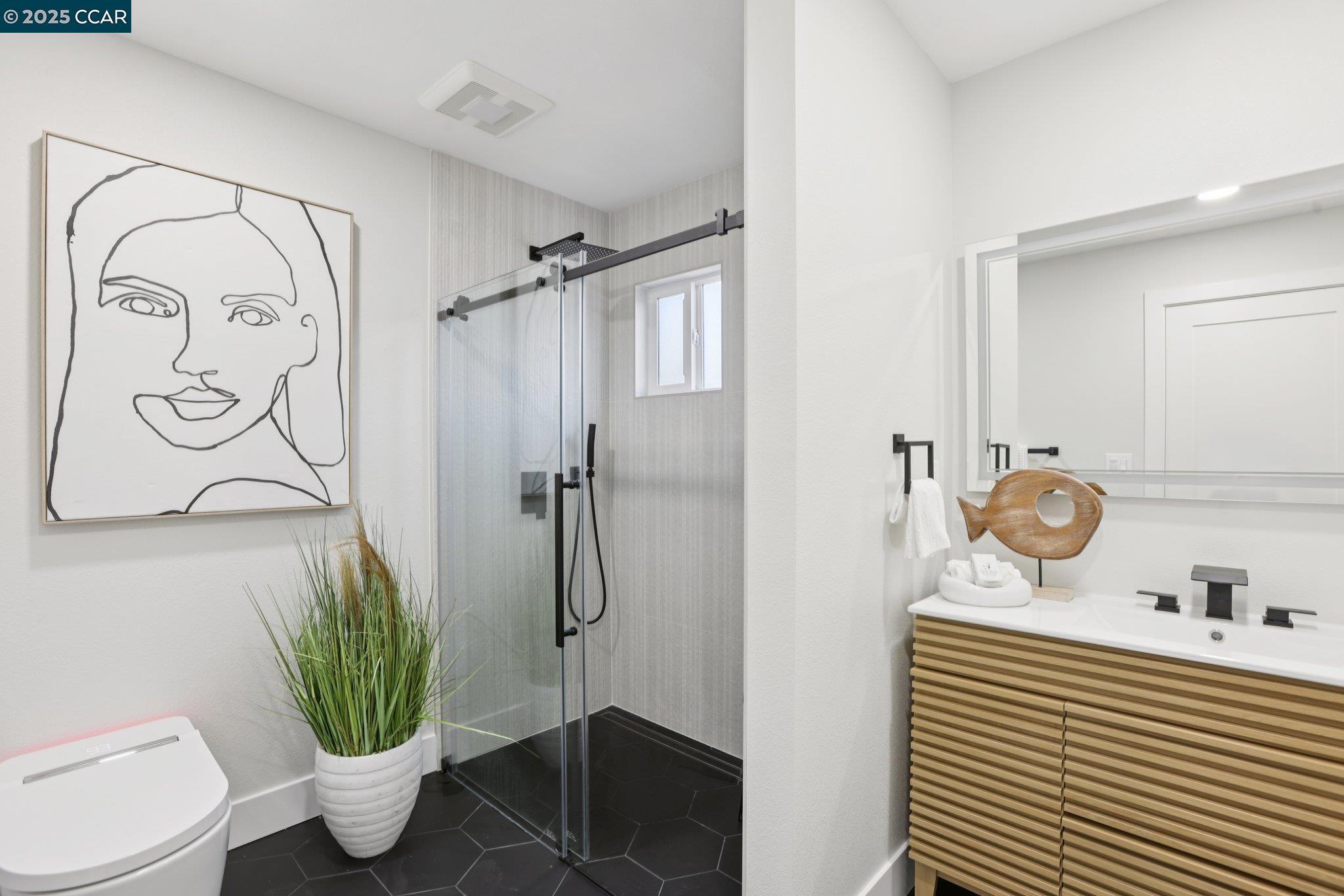 Detail Gallery Image 21 of 30 For 1604 Chestnut Ct, Concord,  CA 94519 - 4 Beds | 2 Baths