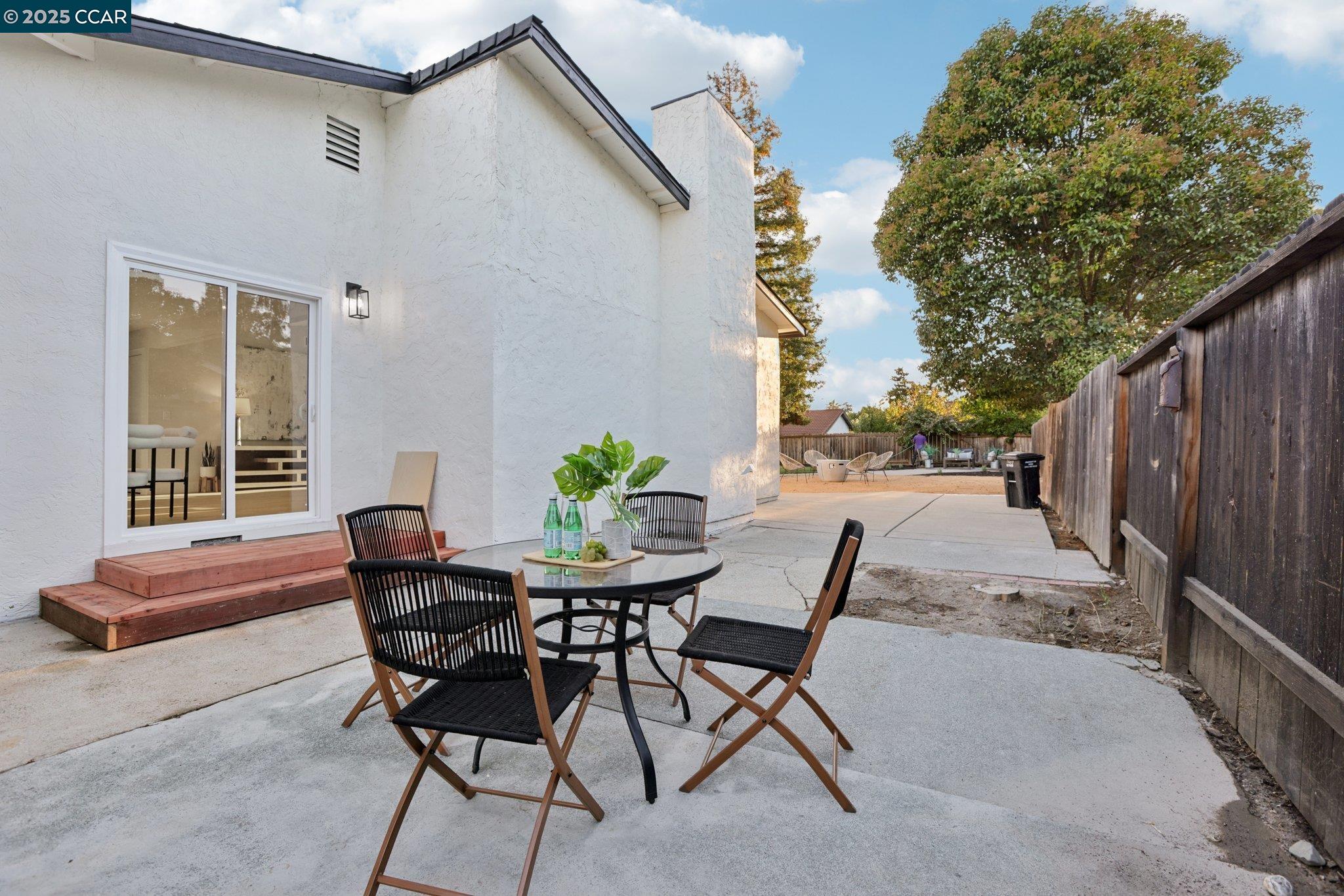 Detail Gallery Image 23 of 30 For 1604 Chestnut Ct, Concord,  CA 94519 - 4 Beds | 2 Baths
