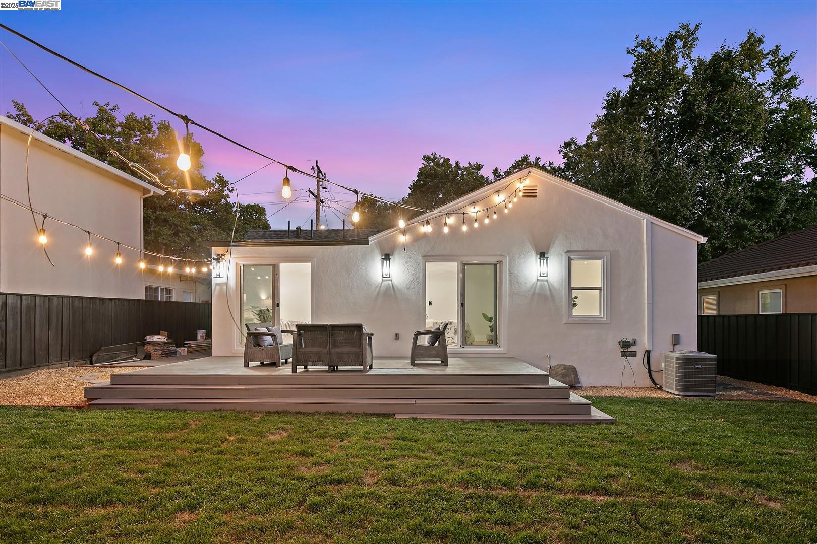 Detail Gallery Image 25 of 33 For 341 Dana St, Fremont,  CA 94539 - 3 Beds | 2 Baths