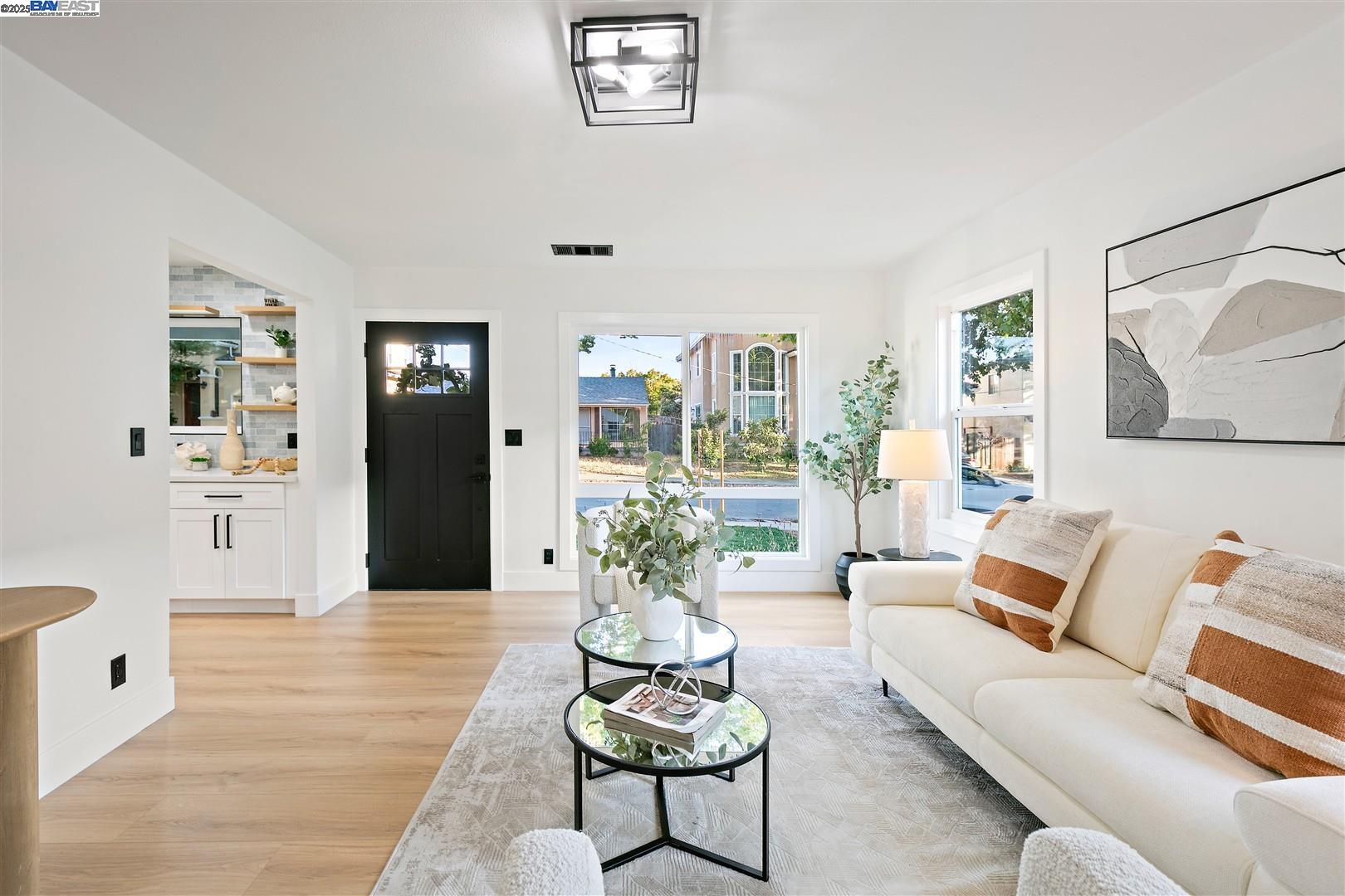 Detail Gallery Image 4 of 33 For 341 Dana St, Fremont,  CA 94539 - 3 Beds | 2 Baths