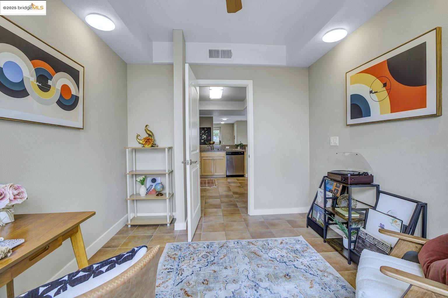 Detail Gallery Image 27 of 50 For 6130 Old Quarry Loop, Oakland,  CA 94605 - 3 Beds | 3 Baths