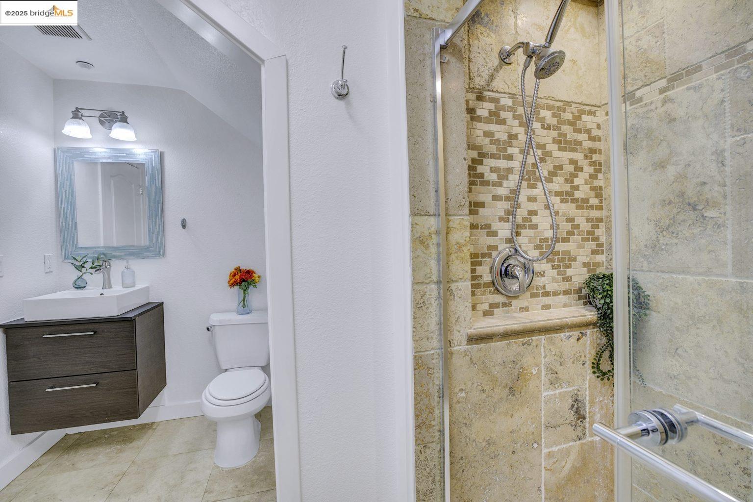 Detail Gallery Image 30 of 50 For 6130 Old Quarry Loop, Oakland,  CA 94605 - 3 Beds | 3 Baths