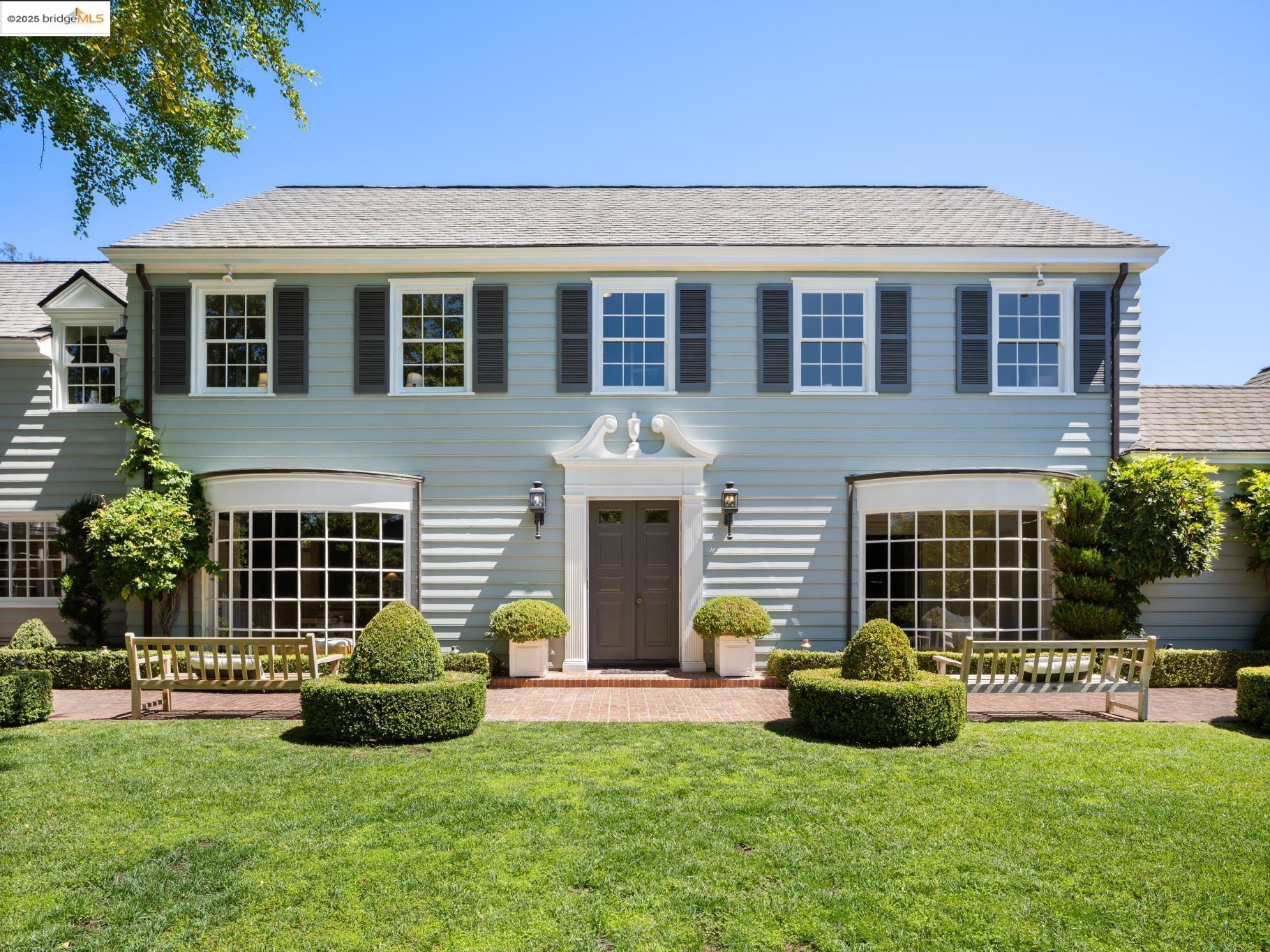 Detail Gallery Image 1 of 1 For 120 Hazel Ln, Piedmont,  CA 94611 - 7 Beds | 5/1 Baths