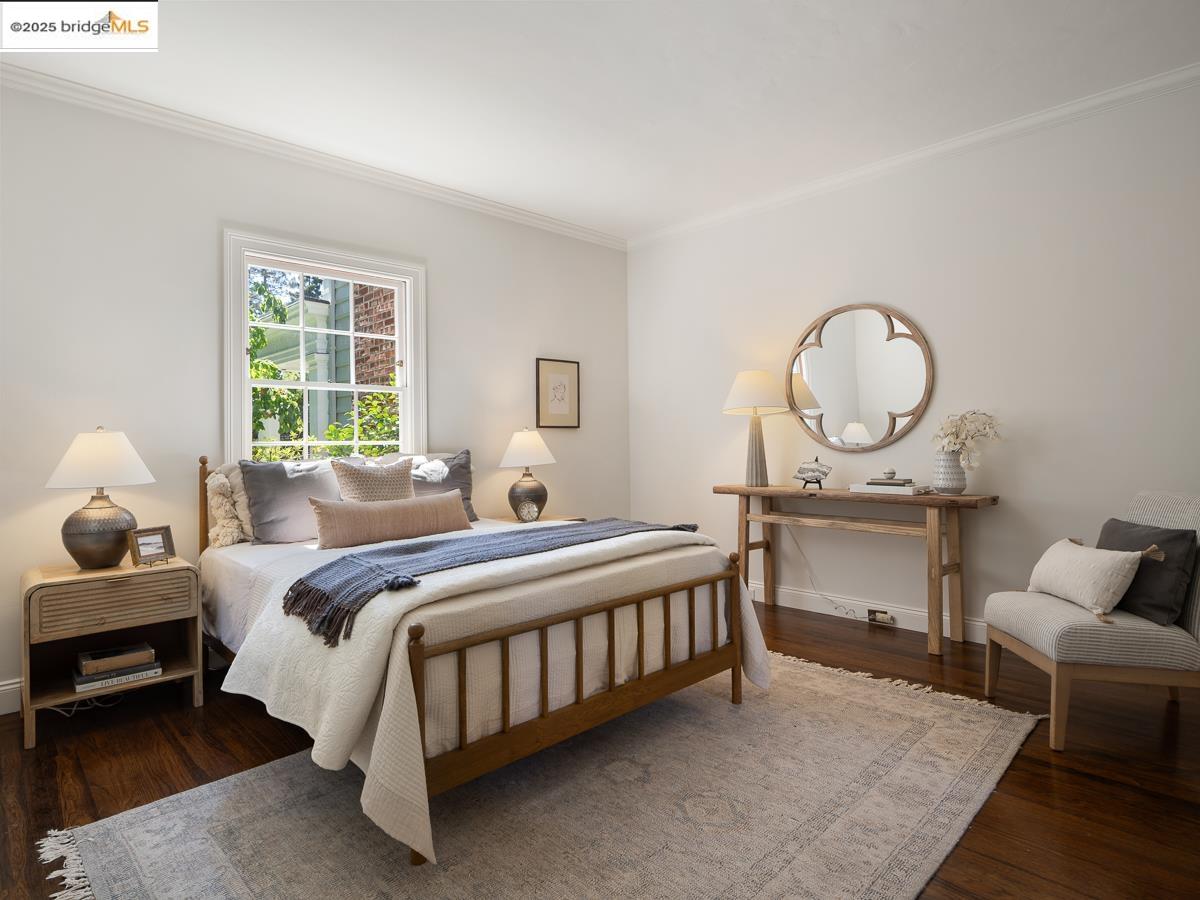 Detail Gallery Image 23 of 60 For 120 Hazel Ln, Piedmont,  CA 94611 - 7 Beds | 5/1 Baths