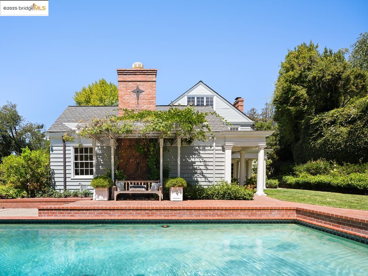 Detail Gallery Image 50 of 60 For 120 Hazel Ln, Piedmont,  CA 94611 - 7 Beds | 5/1 Baths