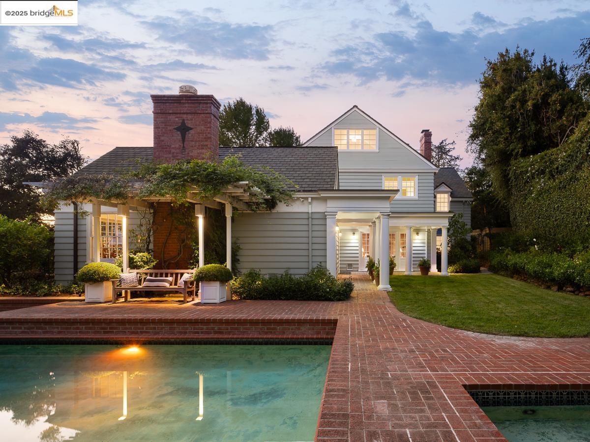 Detail Gallery Image 51 of 60 For 120 Hazel Ln, Piedmont,  CA 94611 - 7 Beds | 5/1 Baths