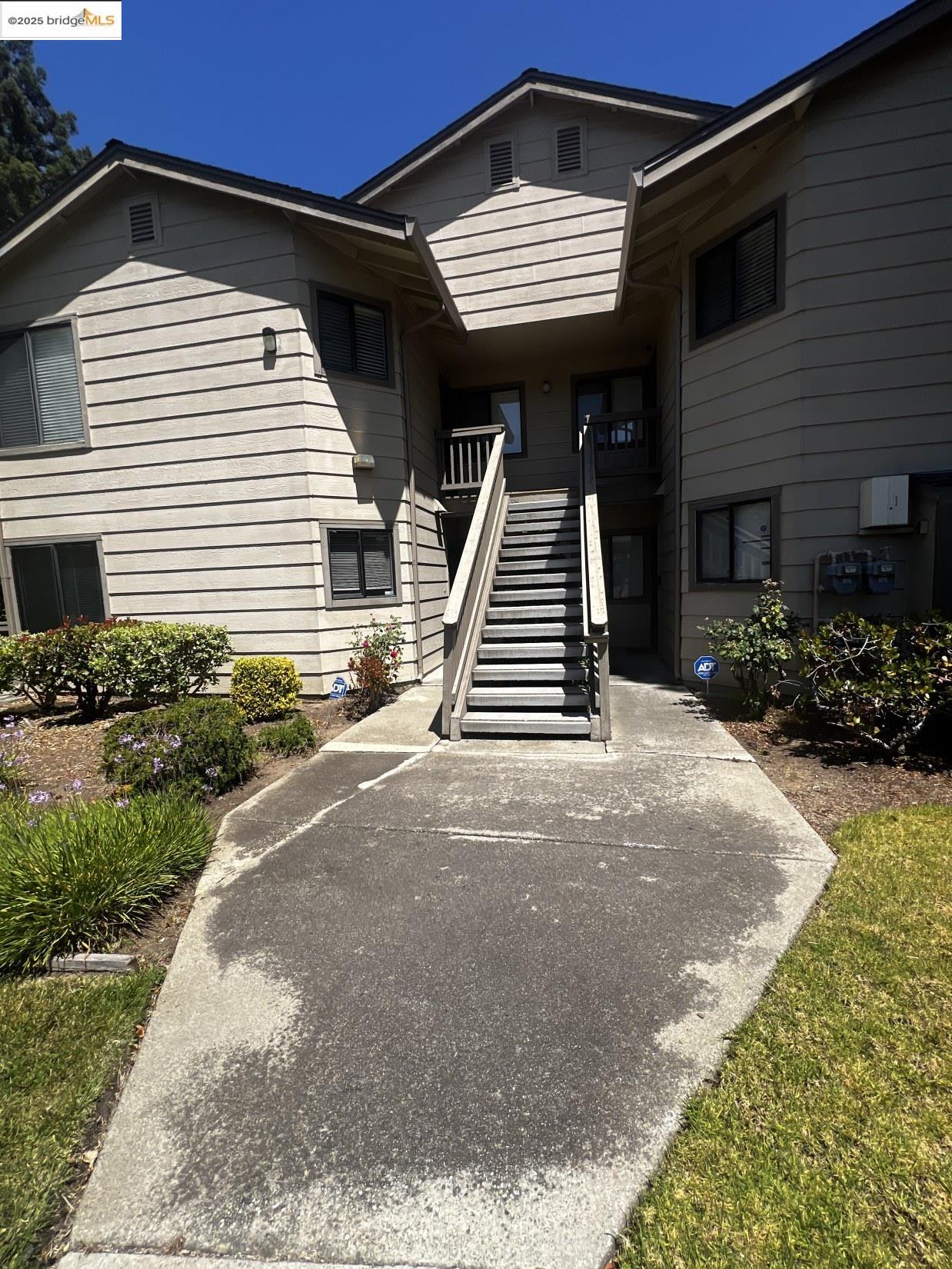 Detail Gallery Image 1 of 15 For 1411 Chelsea, Hercules,  CA 94547 - 2 Beds | 1 Baths