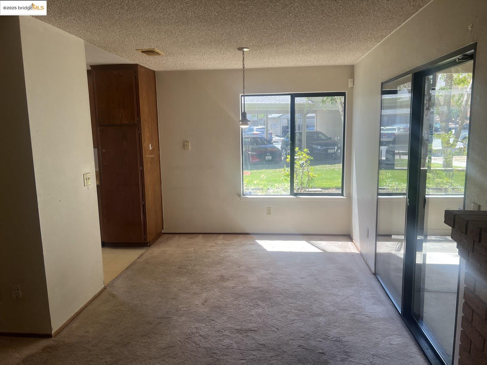 Detail Gallery Image 3 of 15 For 1411 Chelsea, Hercules,  CA 94547 - 2 Beds | 1 Baths