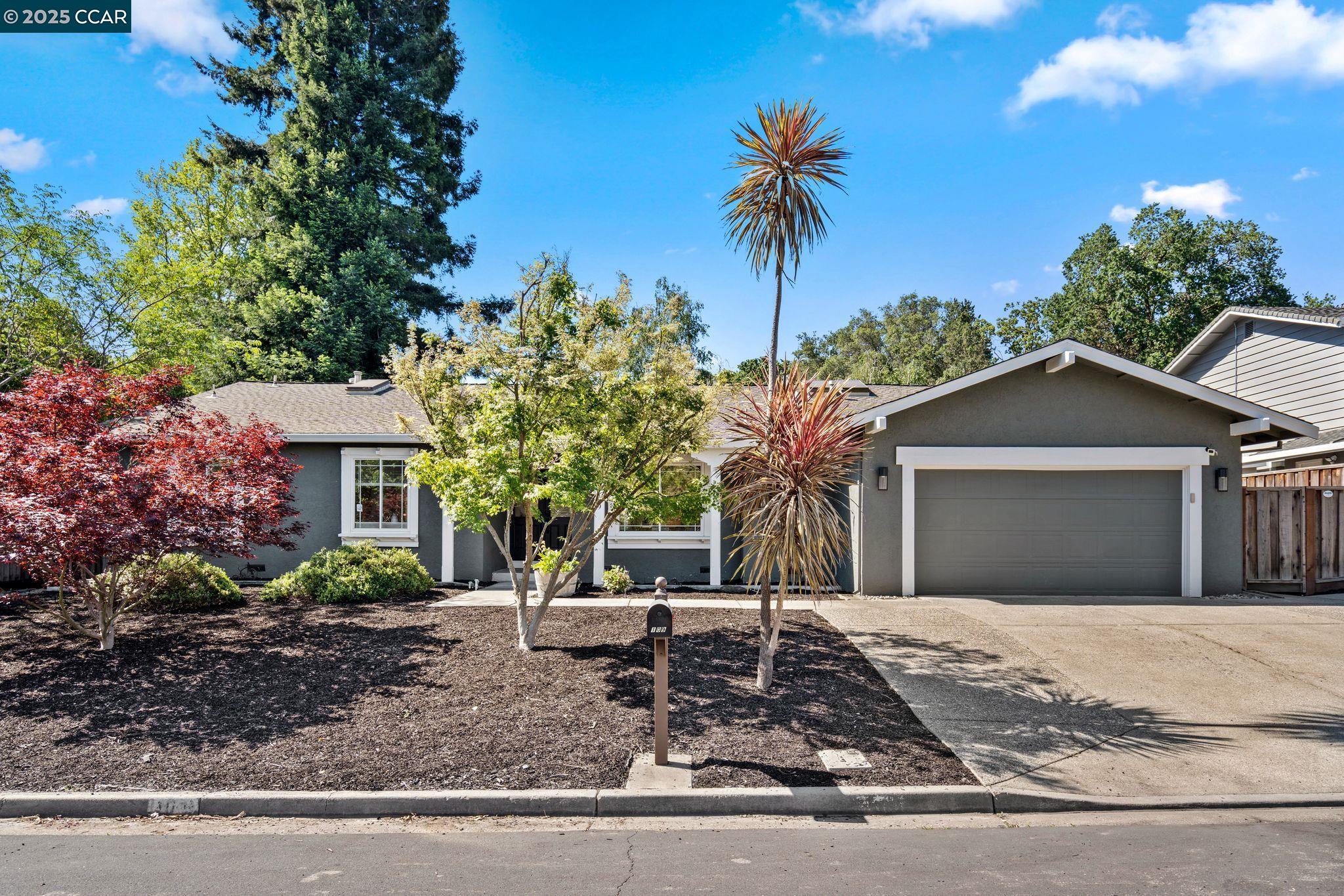 Detail Gallery Image 2 of 41 For 109 Baldwin Dr, Danville,  CA 94526 - 4 Beds | 2/1 Baths