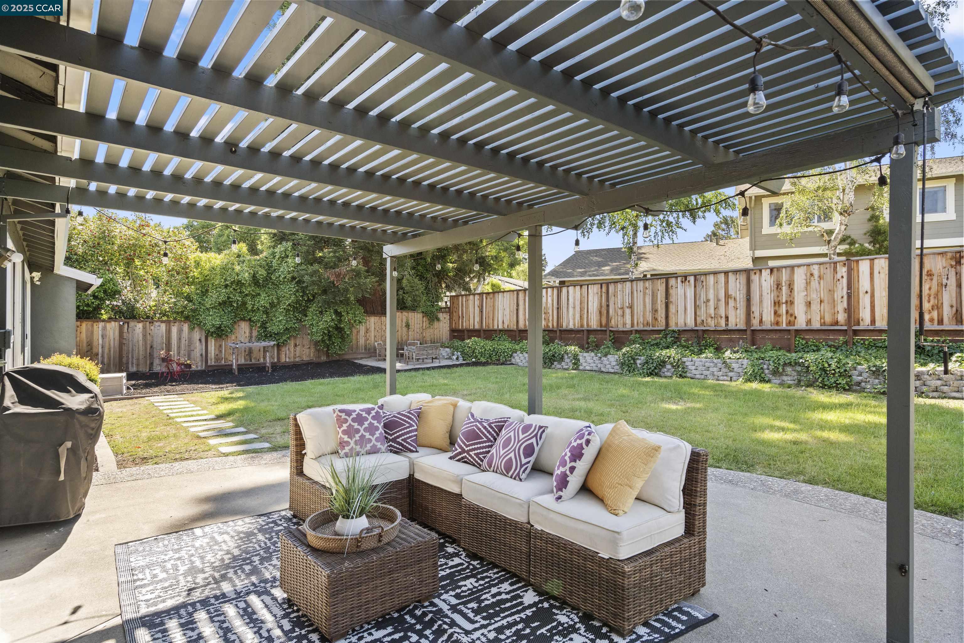 Detail Gallery Image 29 of 41 For 109 Baldwin Dr, Danville,  CA 94526 - 4 Beds | 2/1 Baths