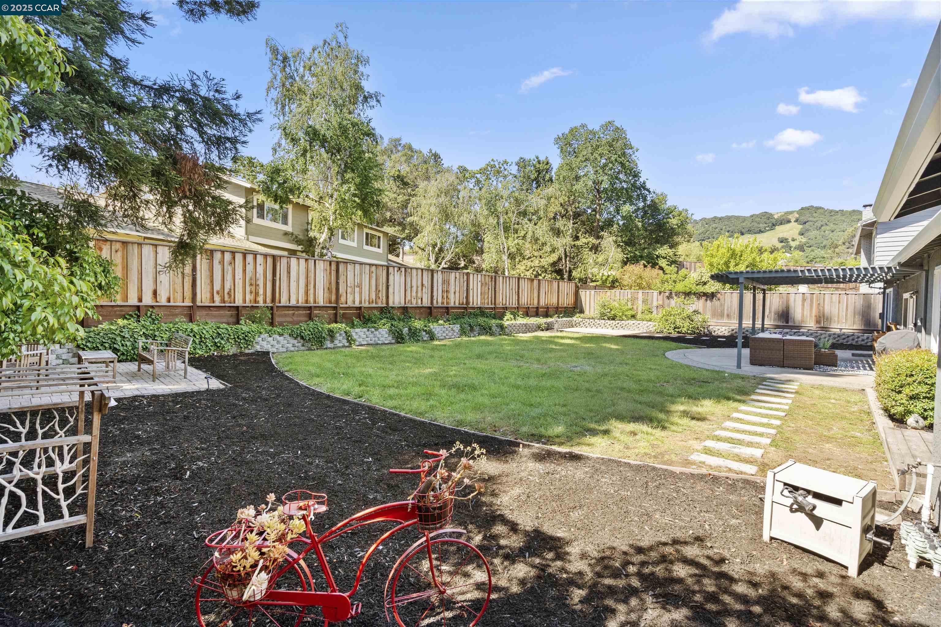 Detail Gallery Image 33 of 41 For 109 Baldwin Dr, Danville,  CA 94526 - 4 Beds | 2/1 Baths