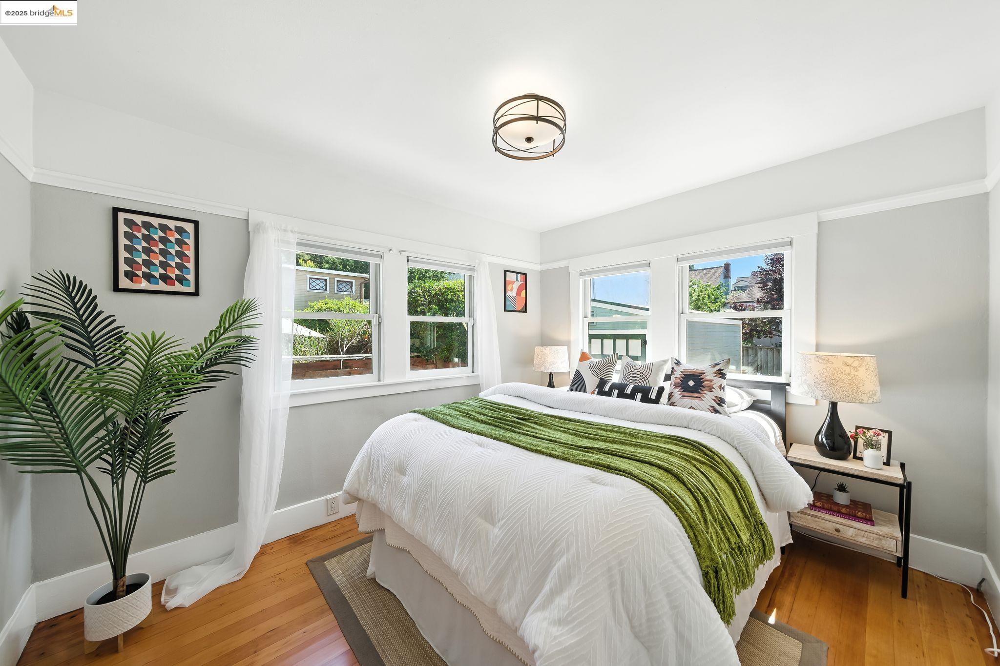 Detail Gallery Image 16 of 47 For 4415 Fleming Ave, Oakland,  CA 94619 - 3 Beds | 1 Baths