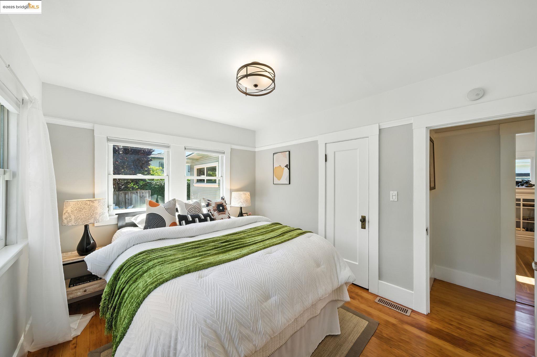 Detail Gallery Image 17 of 47 For 4415 Fleming Ave, Oakland,  CA 94619 - 3 Beds | 1 Baths