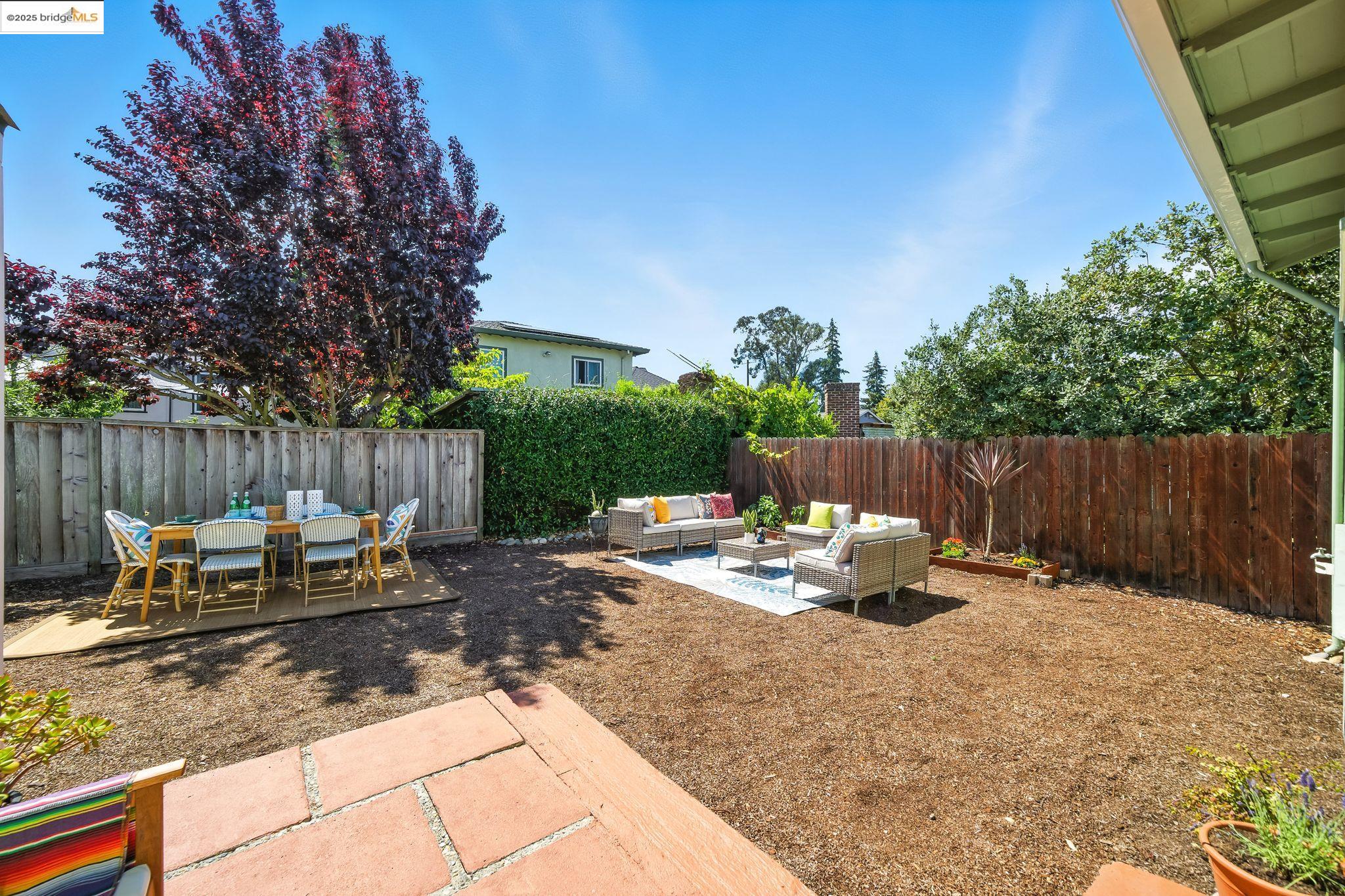 Detail Gallery Image 24 of 47 For 4415 Fleming Ave, Oakland,  CA 94619 - 3 Beds | 1 Baths