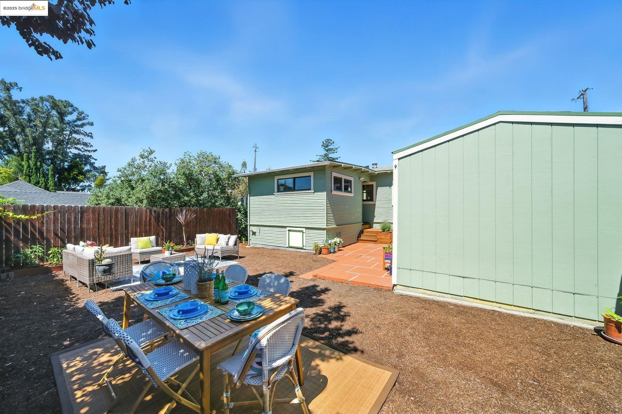 Detail Gallery Image 28 of 47 For 4415 Fleming Ave, Oakland,  CA 94619 - 3 Beds | 1 Baths