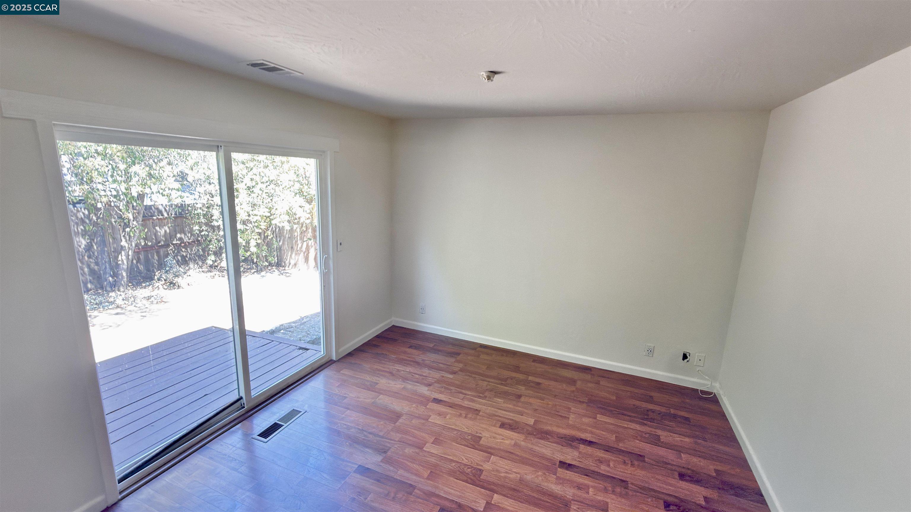 Detail Gallery Image 23 of 30 For 1865 Premier Pl, Concord,  CA 94520 - 3 Beds | 2 Baths