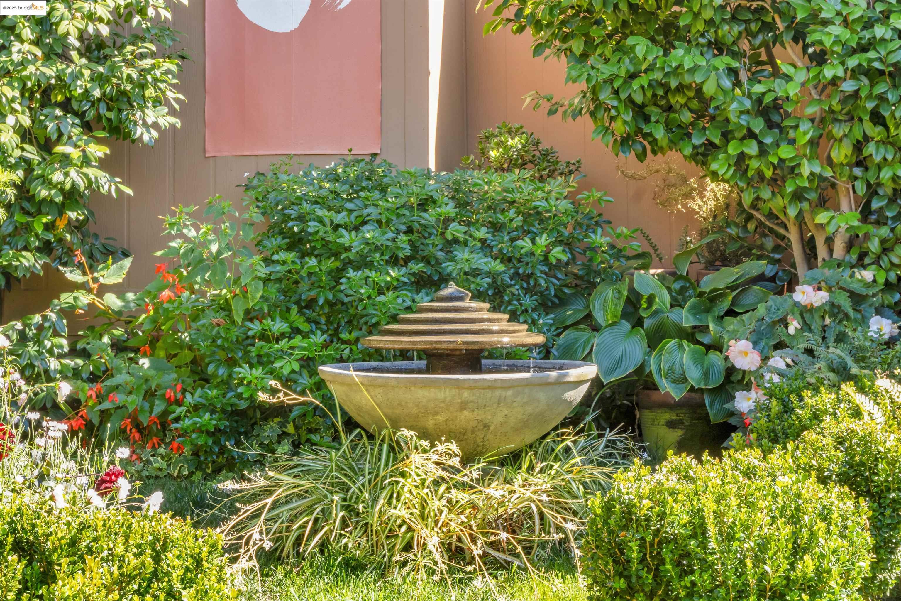 Detail Gallery Image 41 of 42 For 7415 Circle Hill Dr, Oakland,  CA 94605 - 2 Beds | 1 Baths