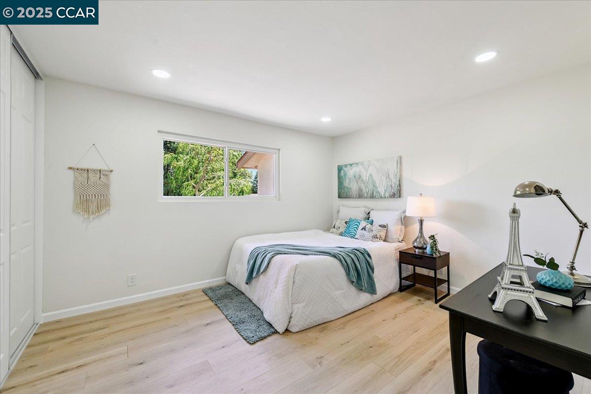 Detail Gallery Image 20 of 27 For 144 Tweed Dr, Danville,  CA 94526 - 3 Beds | 3 Baths