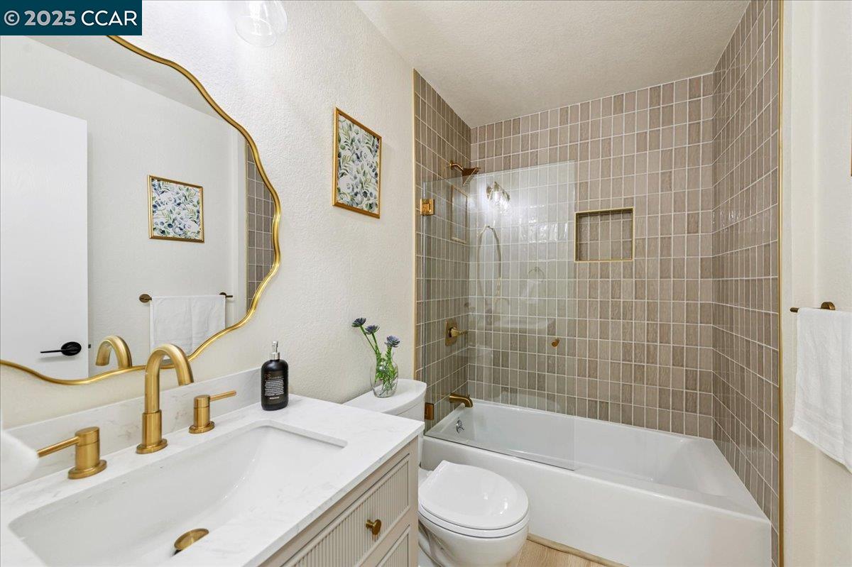 Detail Gallery Image 21 of 27 For 144 Tweed Dr, Danville,  CA 94526 - 3 Beds | 3 Baths