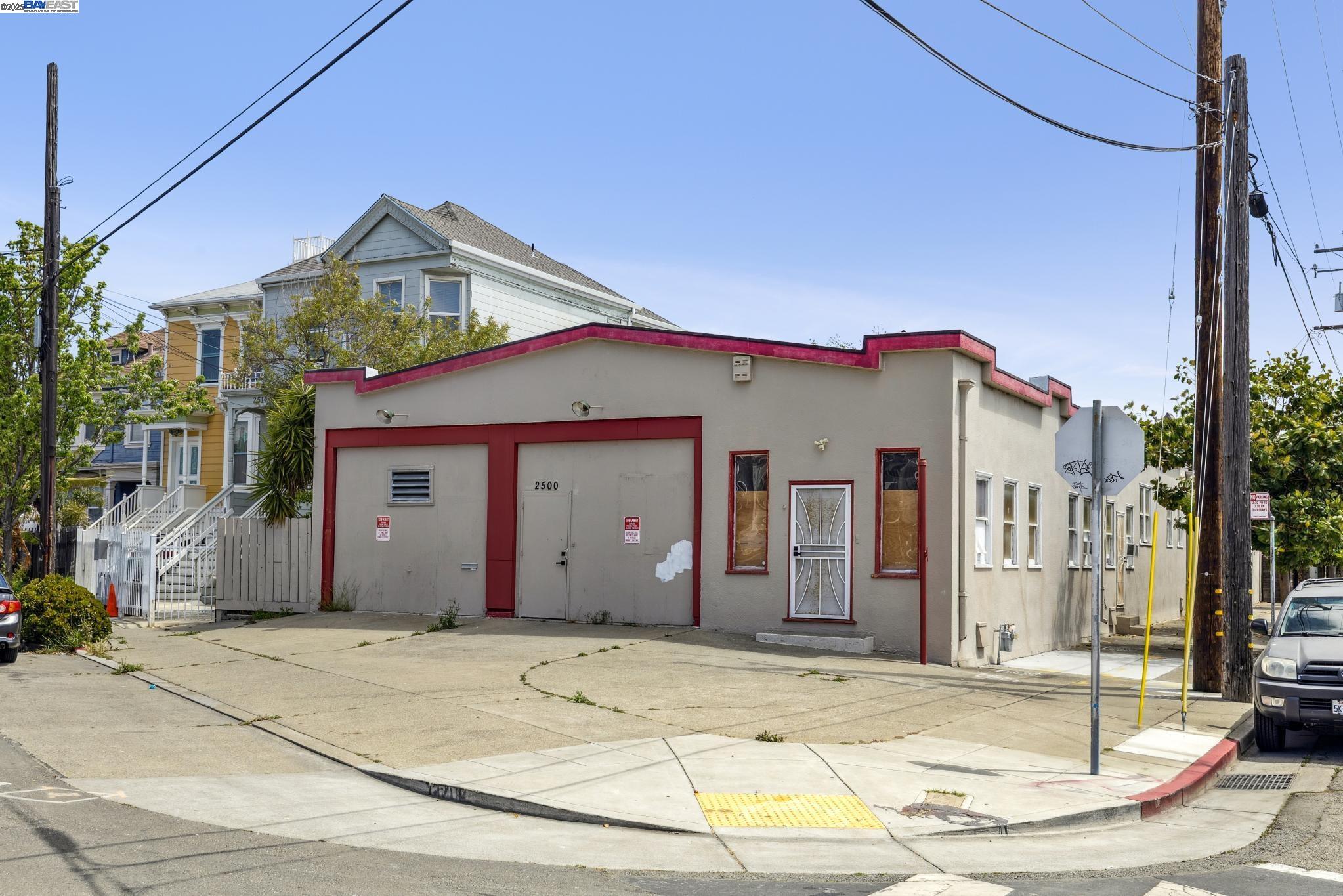 Detail Gallery Image 1 of 42 For 2500 Market Street, Oakland,  CA 94607 - – Beds | – Baths
