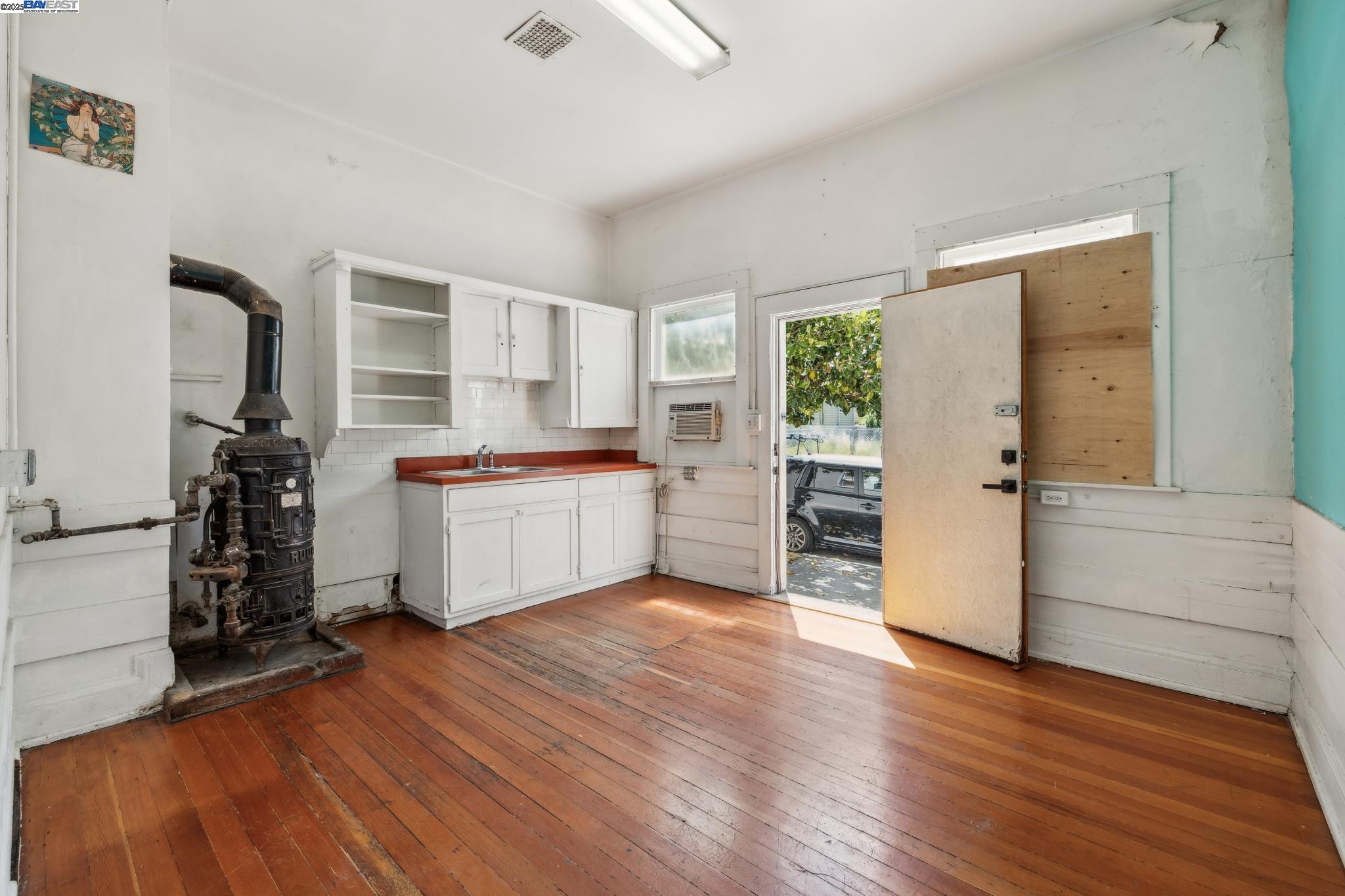 Detail Gallery Image 19 of 42 For 2500 Market Street, Oakland,  CA 94607 - – Beds | – Baths