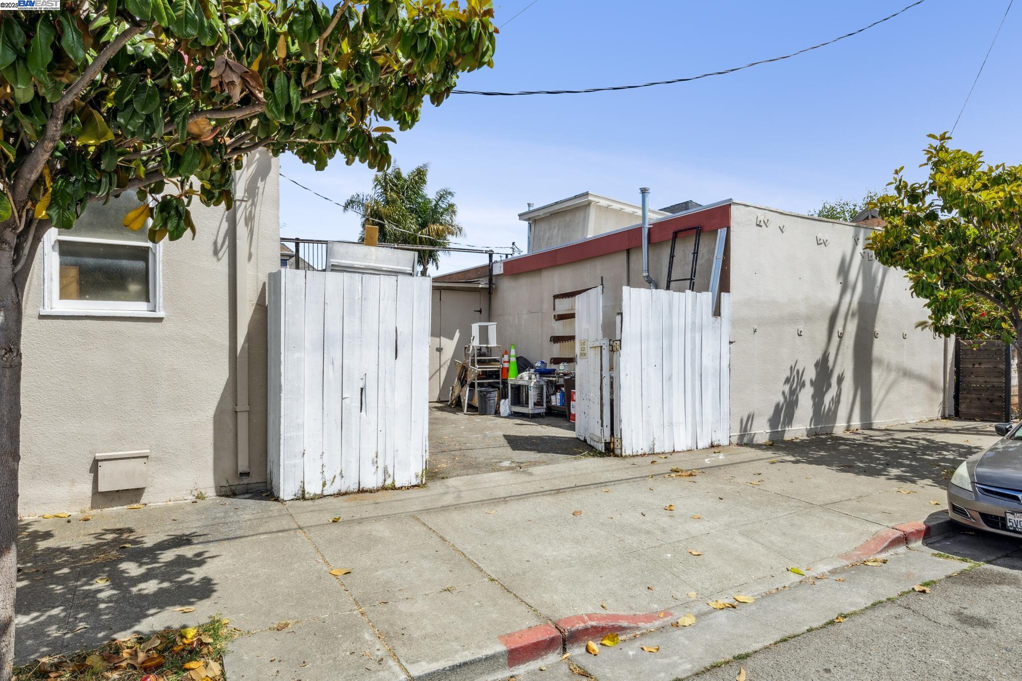 Detail Gallery Image 23 of 42 For 2500 Market Street, Oakland,  CA 94607 - – Beds | – Baths