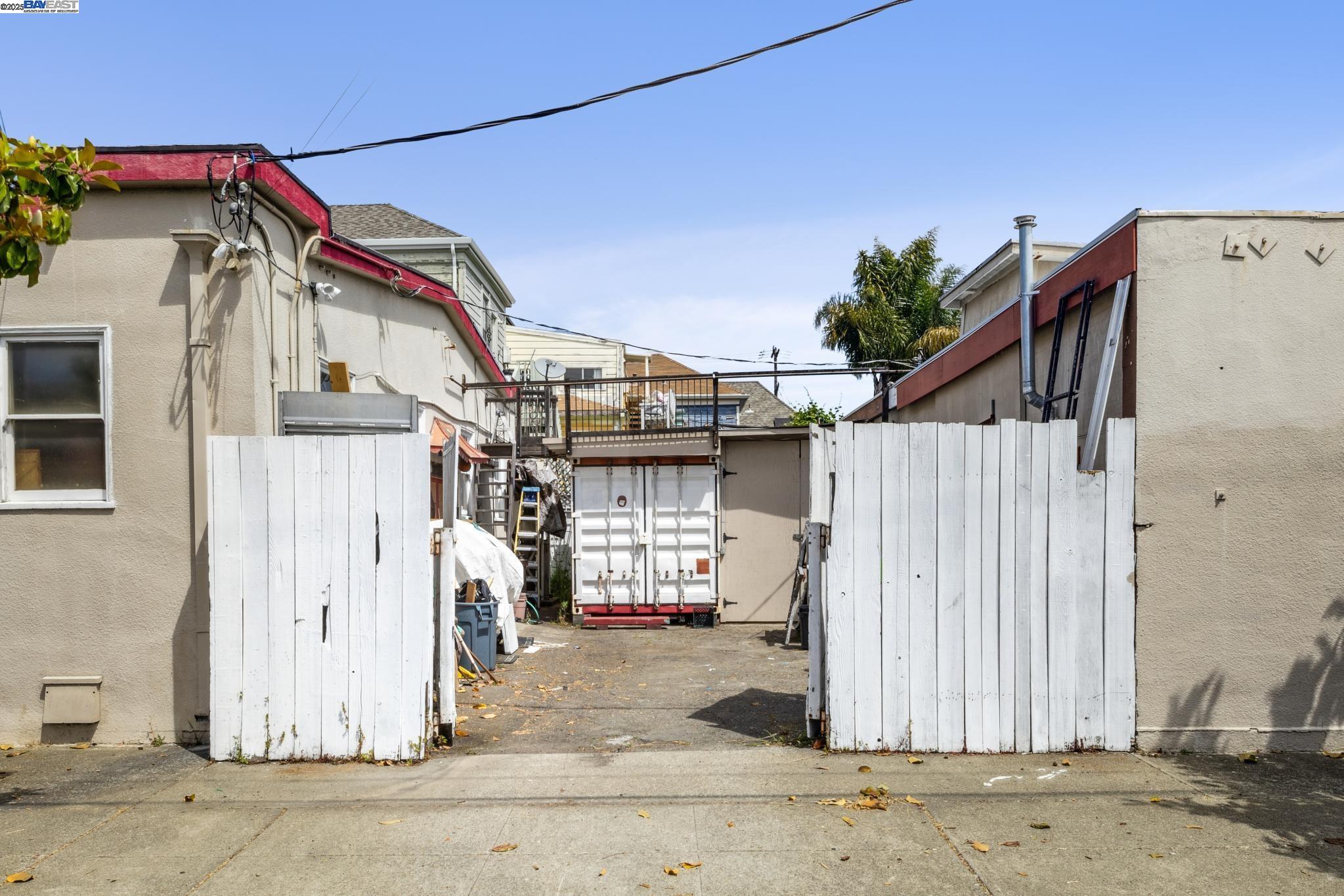 Detail Gallery Image 24 of 42 For 2500 Market Street, Oakland,  CA 94607 - – Beds | – Baths