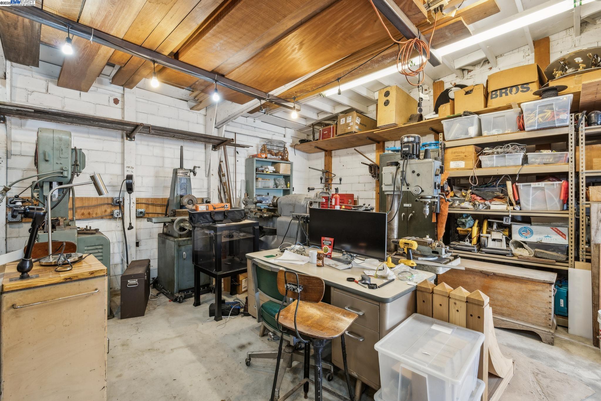 Detail Gallery Image 32 of 42 For 2500 Market Street, Oakland,  CA 94607 - – Beds | – Baths