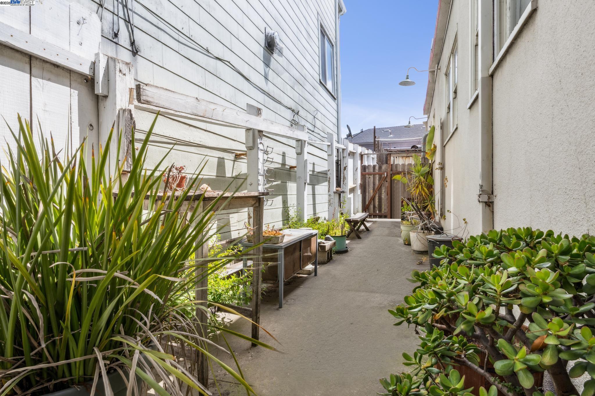 Detail Gallery Image 41 of 42 For 2500 Market Street, Oakland,  CA 94607 - – Beds | – Baths
