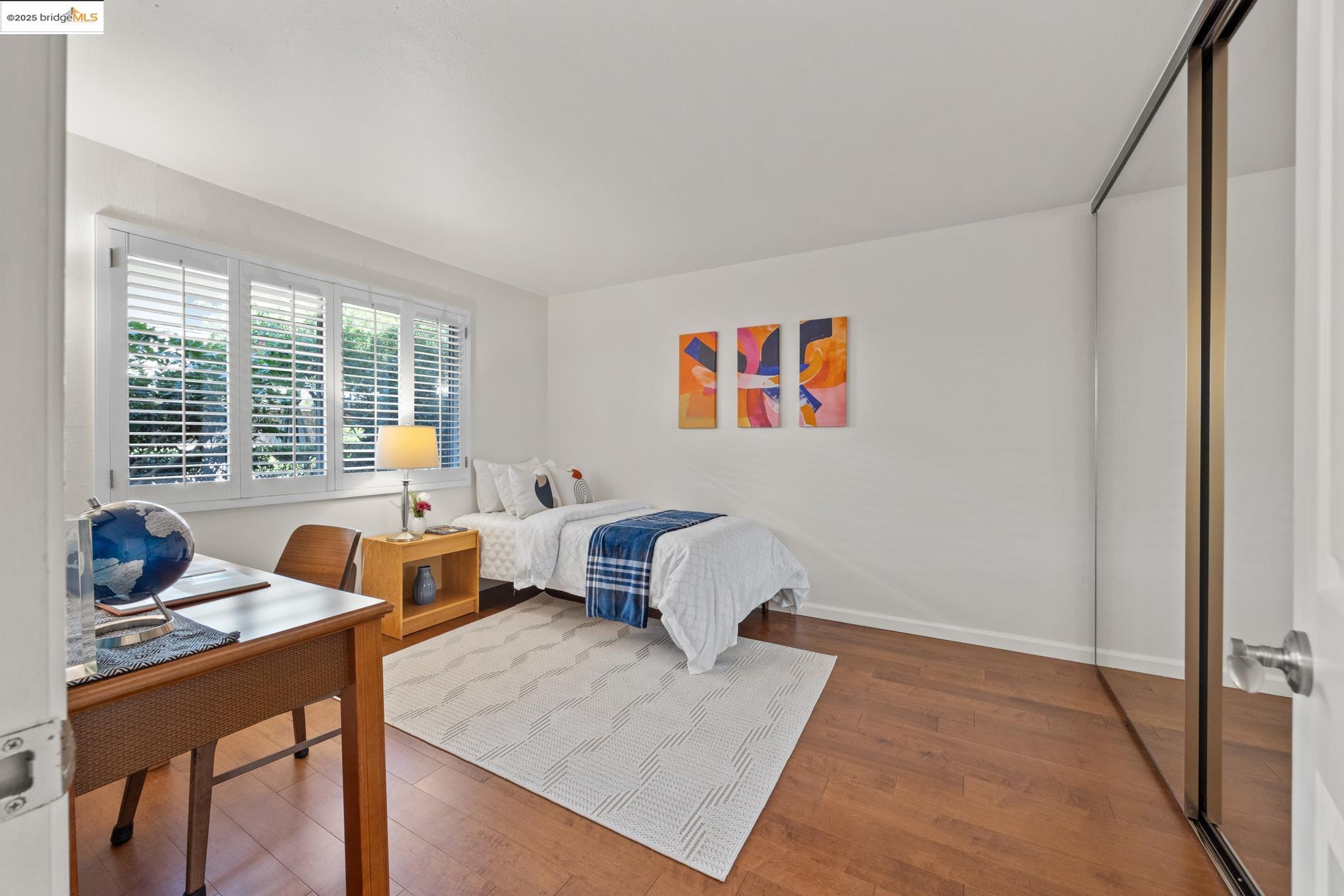Detail Gallery Image 22 of 48 For 1701 Central Ave #E,  Alameda,  CA 94501 - 2 Beds | 1 Baths