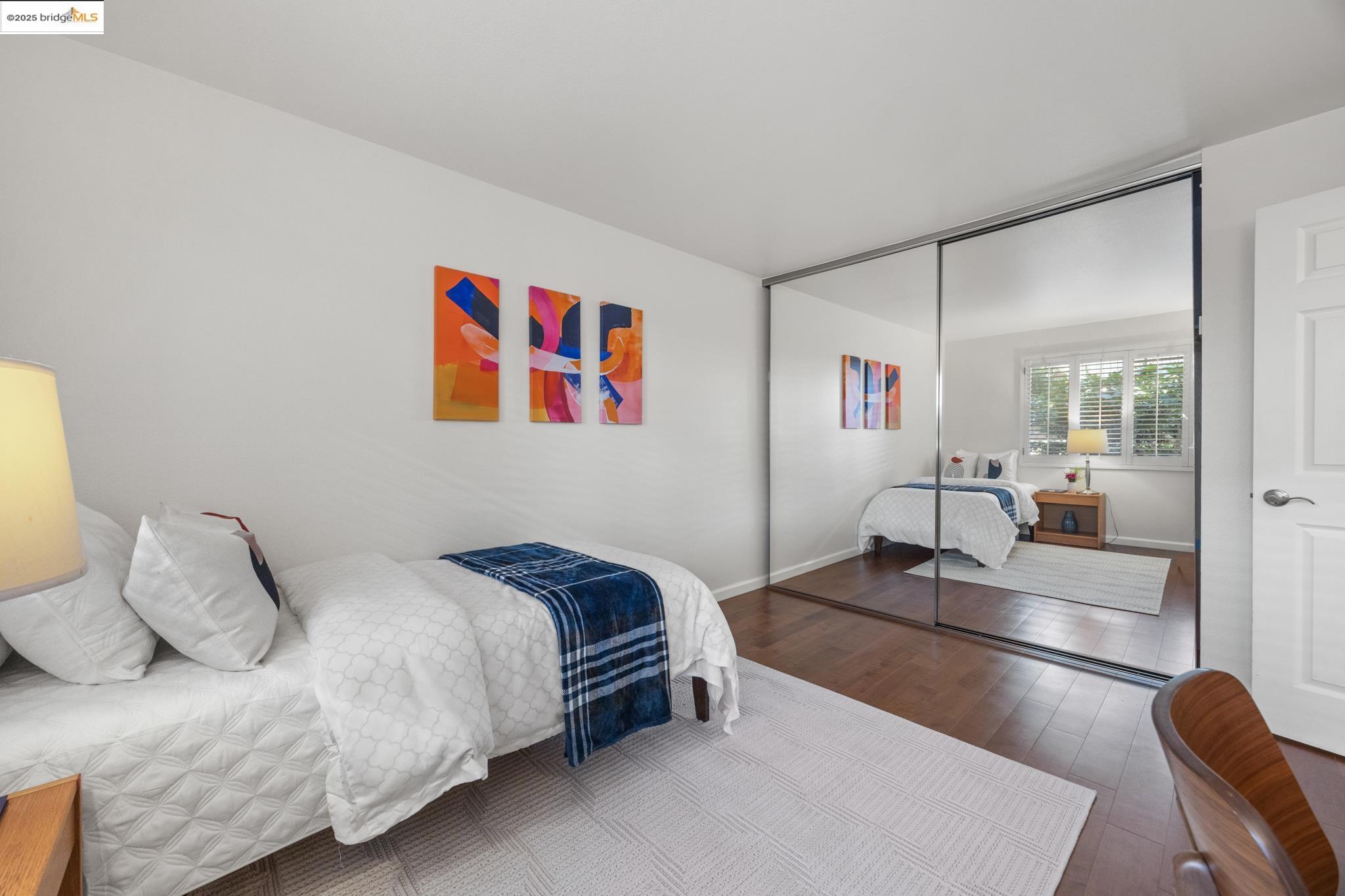 Detail Gallery Image 24 of 48 For 1701 Central Ave #E,  Alameda,  CA 94501 - 2 Beds | 1 Baths