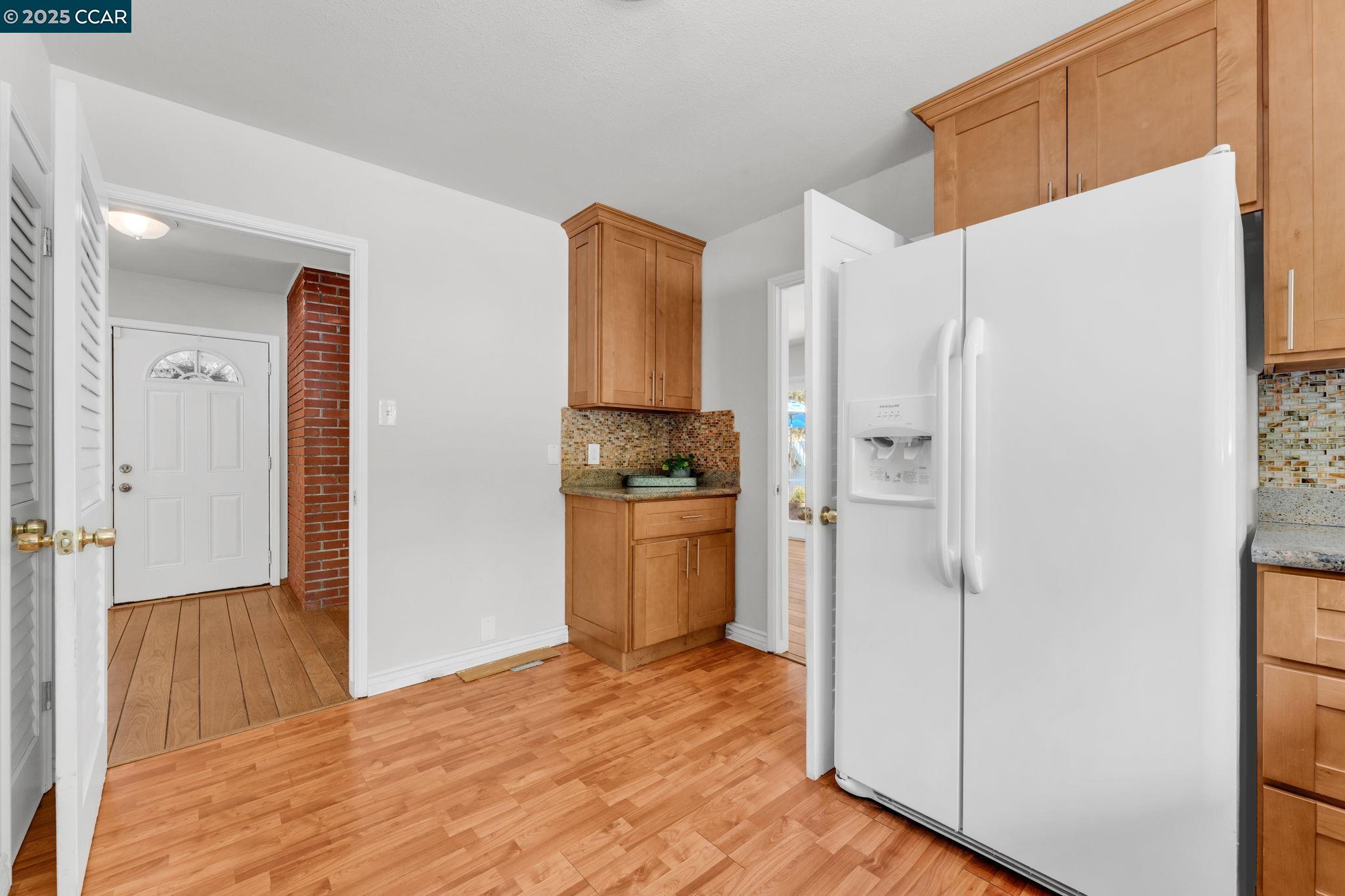 Detail Gallery Image 13 of 36 For 1540 Brentwood Court, Walnut Creek,  CA 94595 - 3 Beds | 1/1 Baths