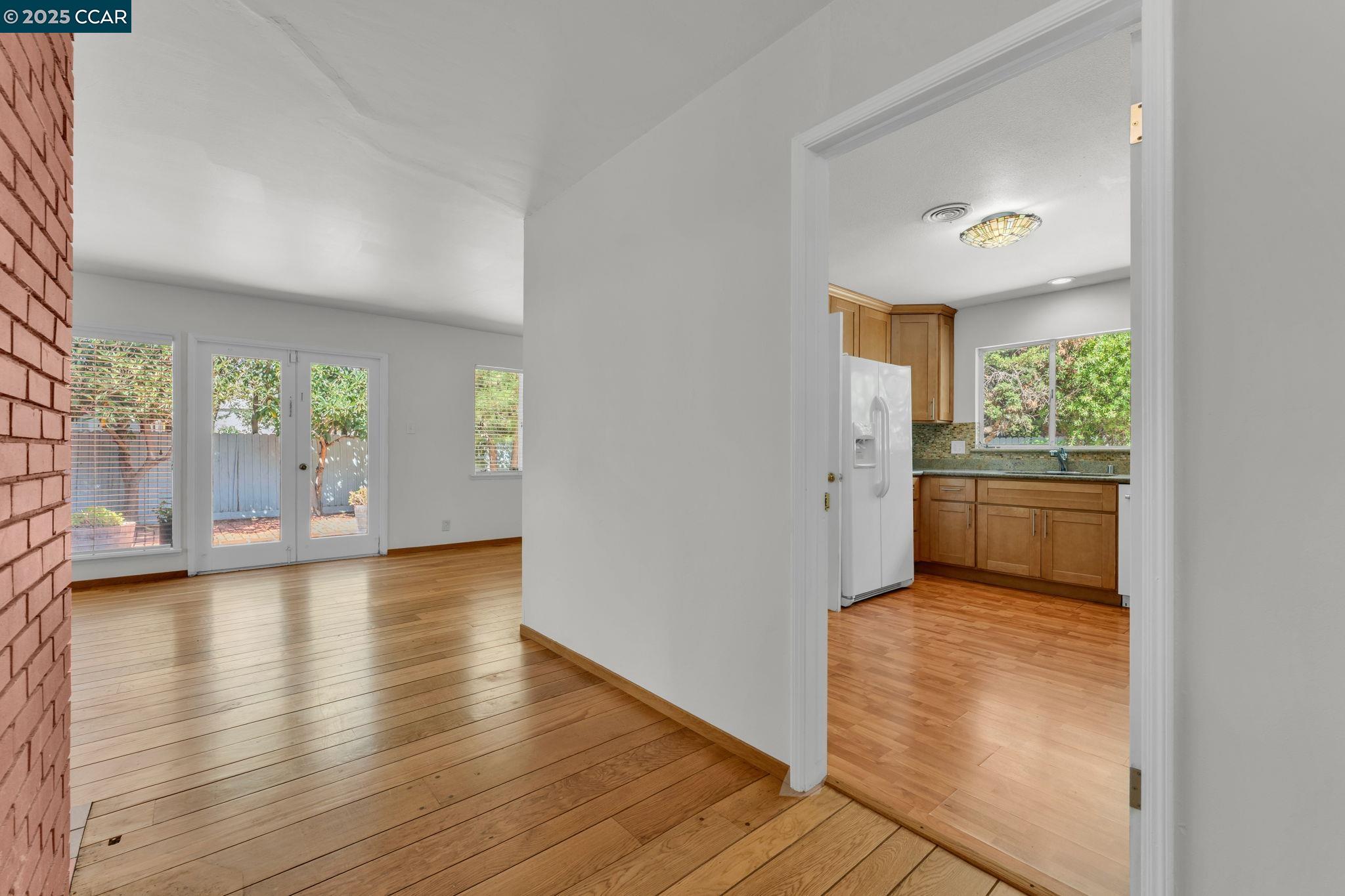 Detail Gallery Image 14 of 36 For 1540 Brentwood Court, Walnut Creek,  CA 94595 - 3 Beds | 1/1 Baths