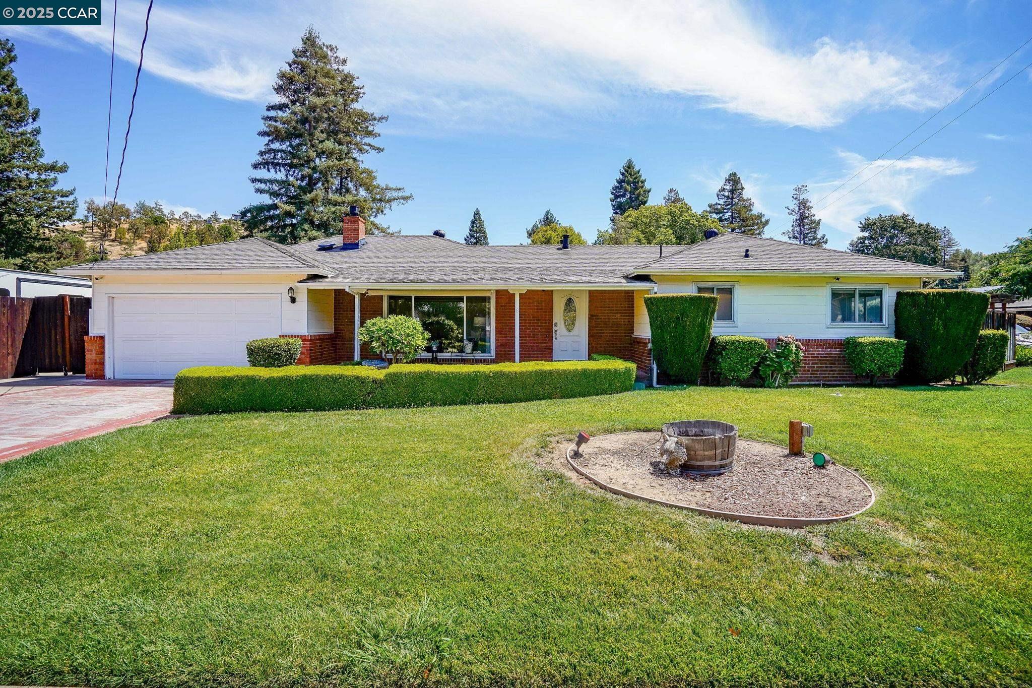 Detail Gallery Image 19 of 41 For 8 Laurel Court, Martinez,  CA 94553 - 3 Beds | 1/1 Baths