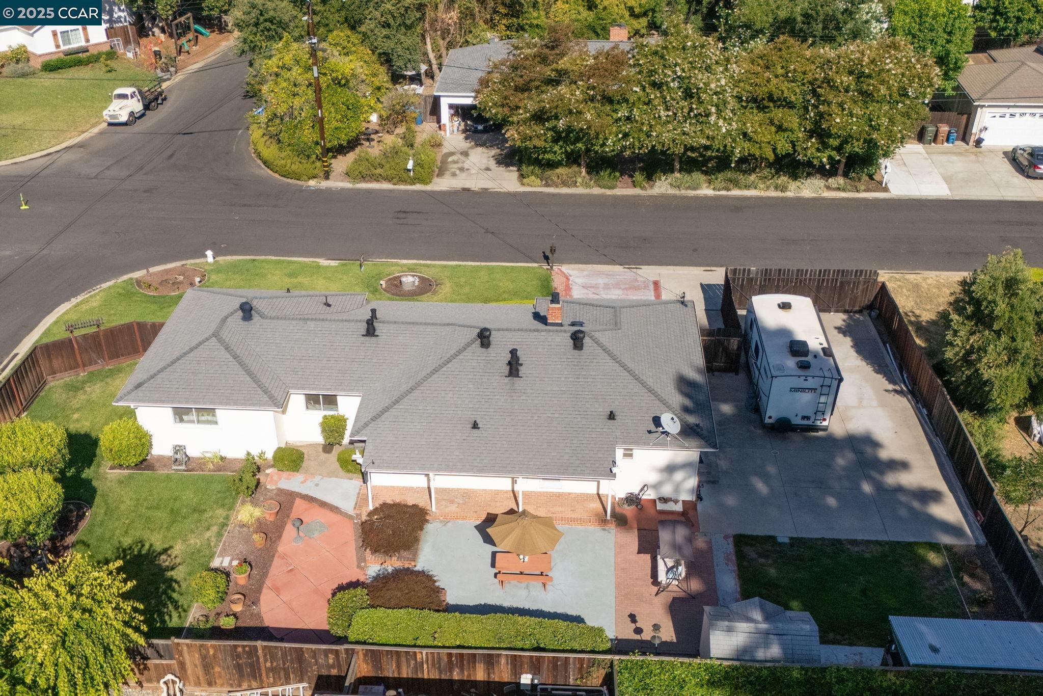 Detail Gallery Image 41 of 41 For 8 Laurel Court, Martinez,  CA 94553 - 3 Beds | 1/1 Baths