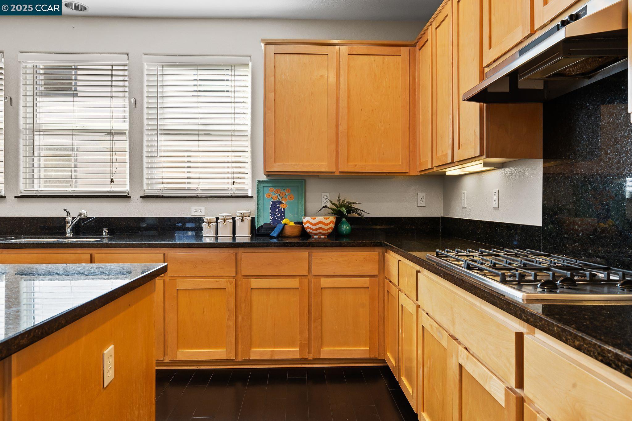 Detail Gallery Image 20 of 59 For 239 Marina Village Rd, Benicia,  CA 94510 - 4 Beds | 2/1 Baths