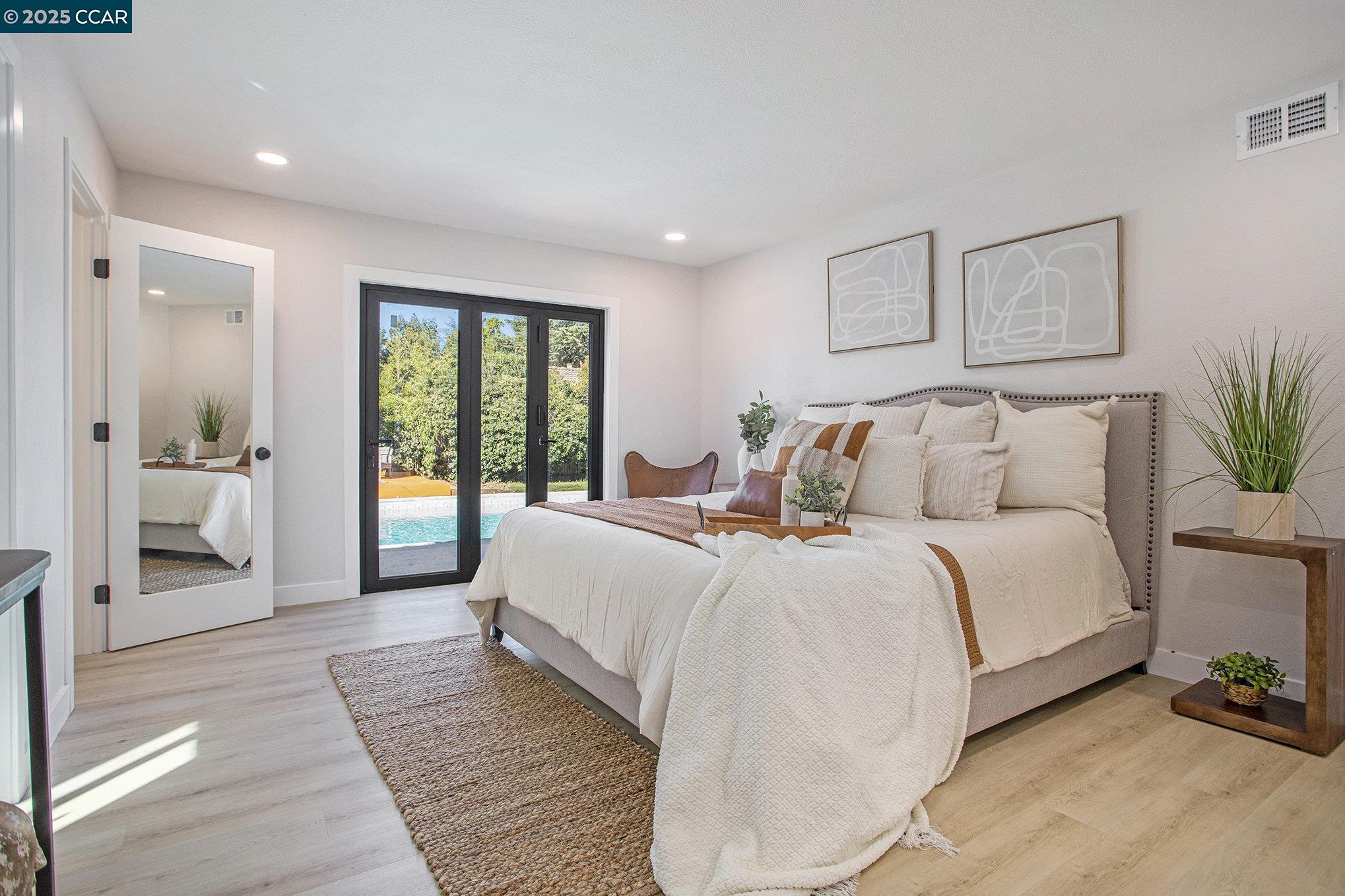 Detail Gallery Image 15 of 28 For 1835 Carriage Dr, Walnut Creek,  CA 94598 - 4 Beds | 2 Baths