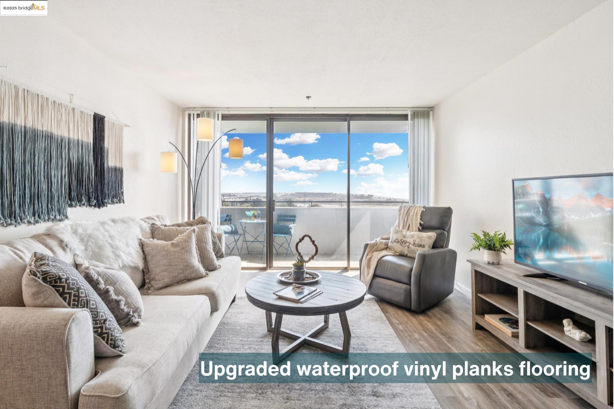 Detail Gallery Image 2 of 60 For 555 Pierce St #203,  Albany,  CA 94706 - 1 Beds | 1 Baths
