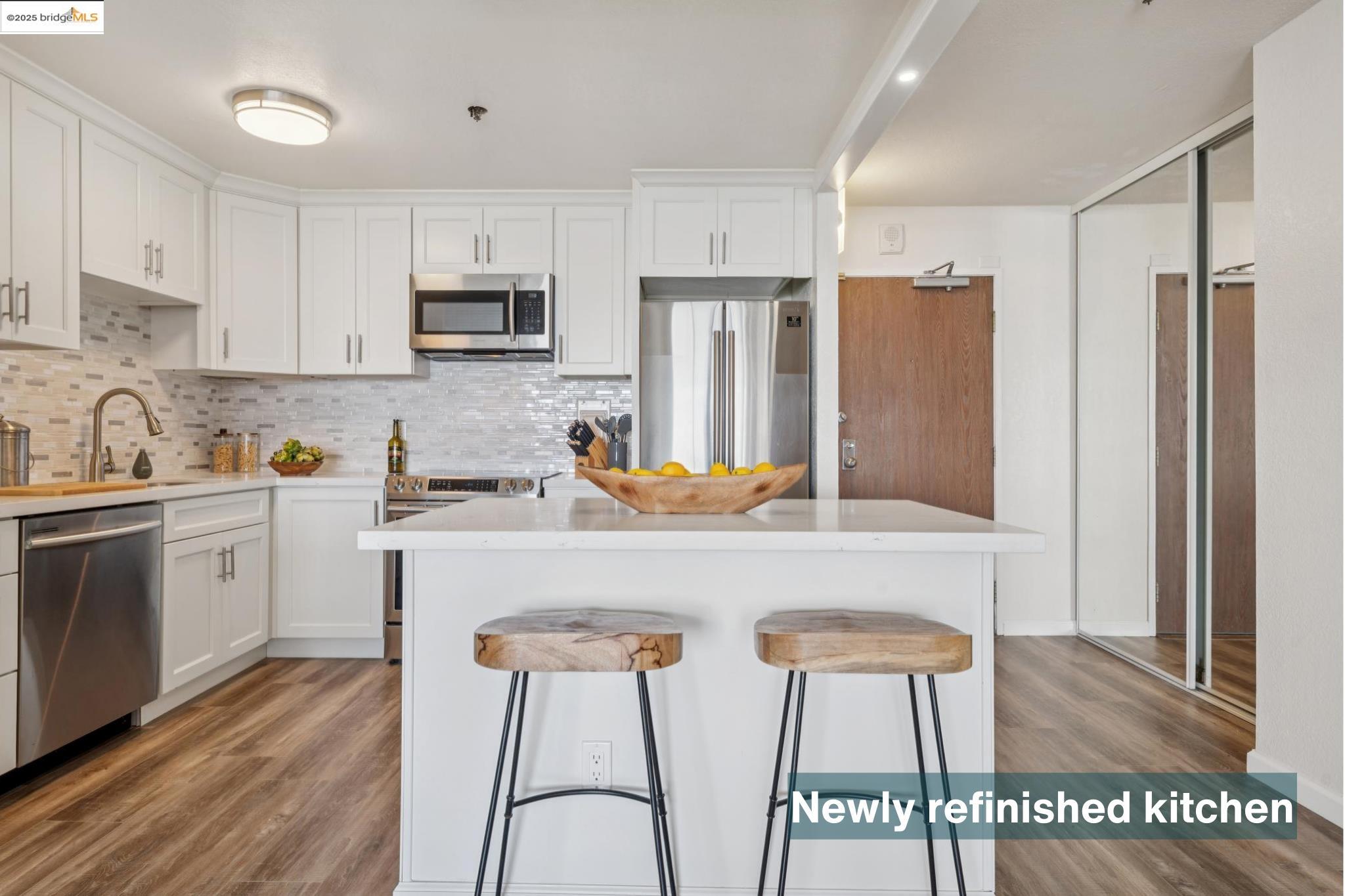 Detail Gallery Image 11 of 60 For 555 Pierce St #203,  Albany,  CA 94706 - 1 Beds | 1 Baths