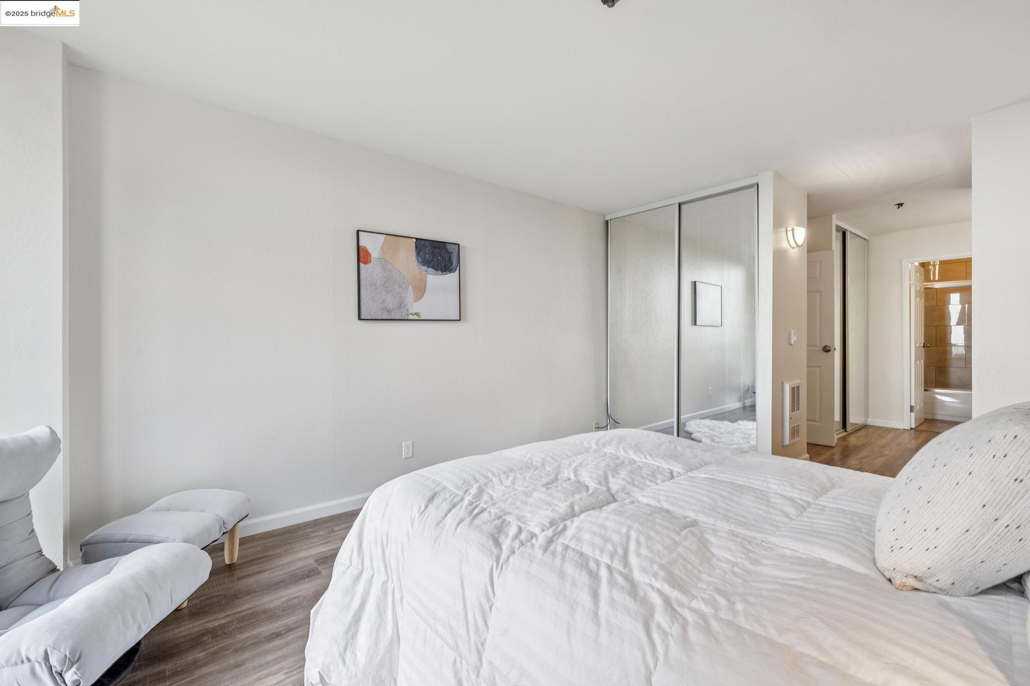 Detail Gallery Image 22 of 60 For 555 Pierce St #203,  Albany,  CA 94706 - 1 Beds | 1 Baths