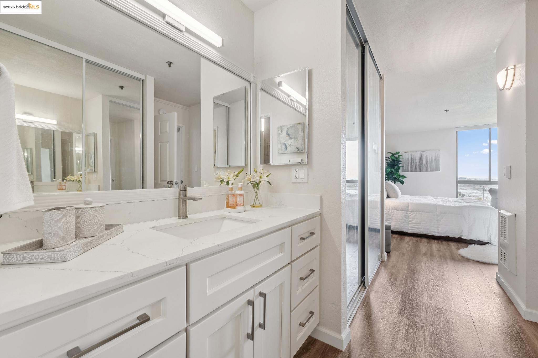 Detail Gallery Image 25 of 60 For 555 Pierce St #203,  Albany,  CA 94706 - 1 Beds | 1 Baths