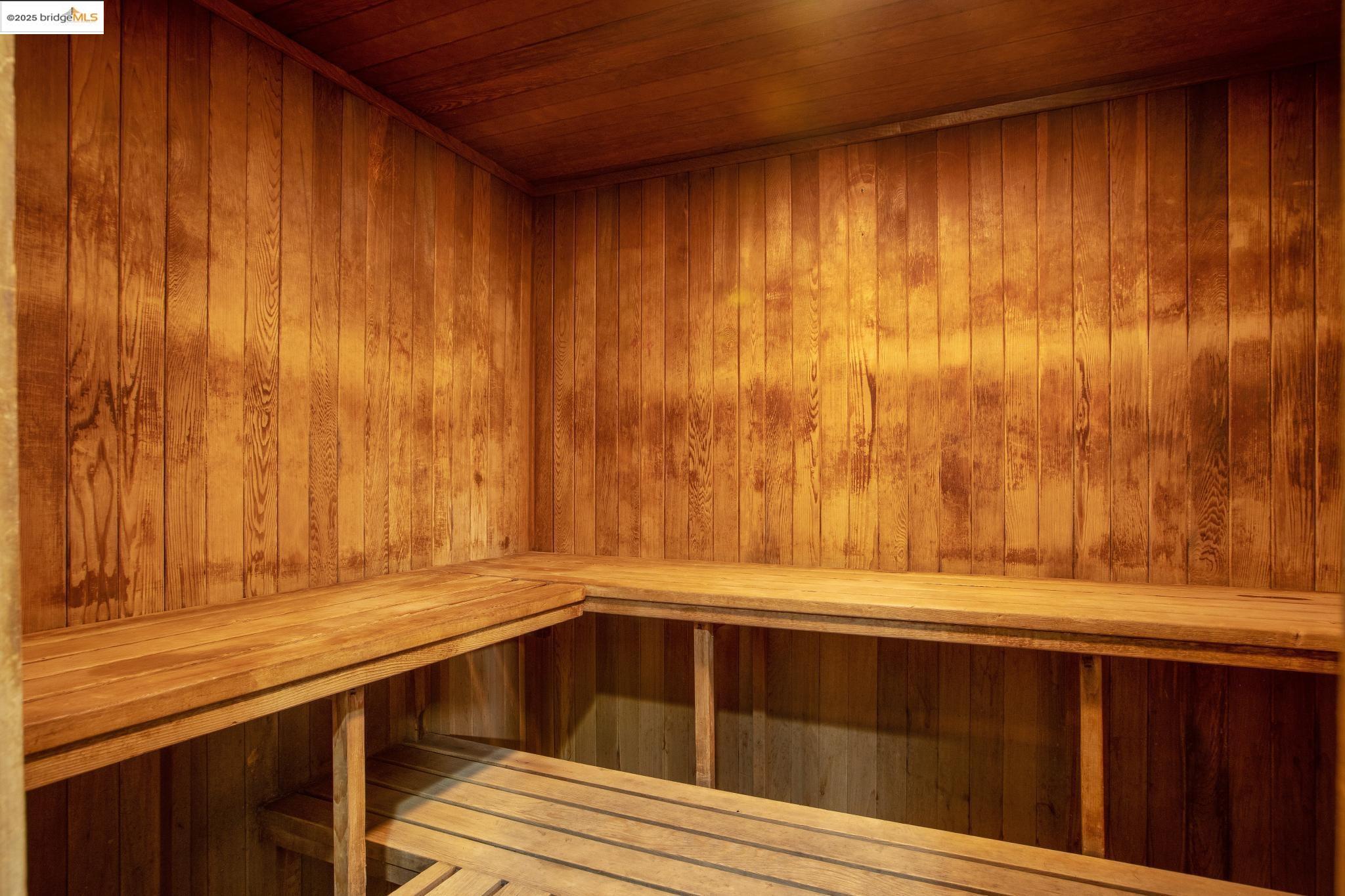 Detail Gallery Image 46 of 60 For 555 Pierce St #203,  Albany,  CA 94706 - 1 Beds | 1 Baths