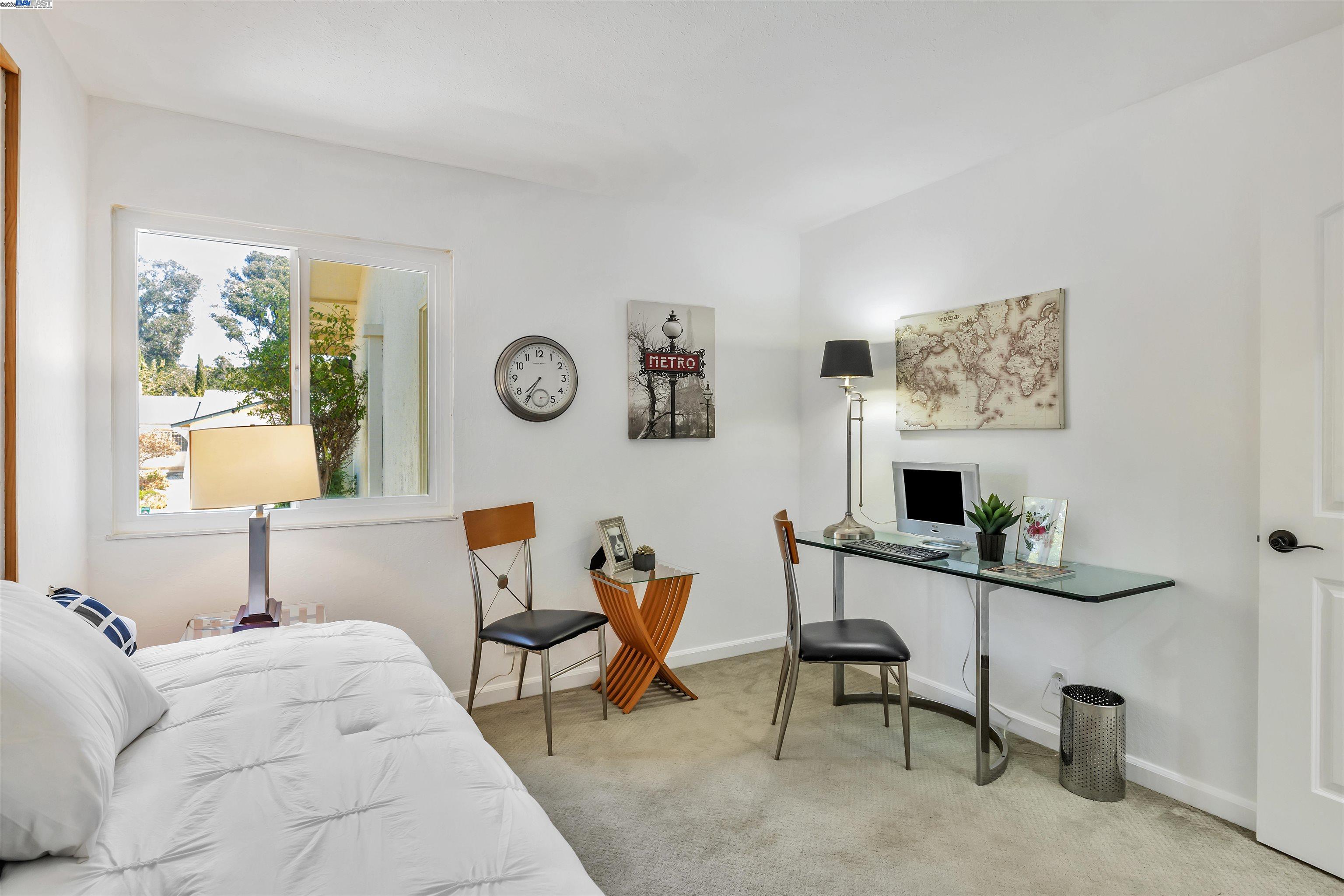 Detail Gallery Image 22 of 27 For 22561 Mossy Rock Dr, Hayward,  CA 94541 - 3 Beds | 2 Baths