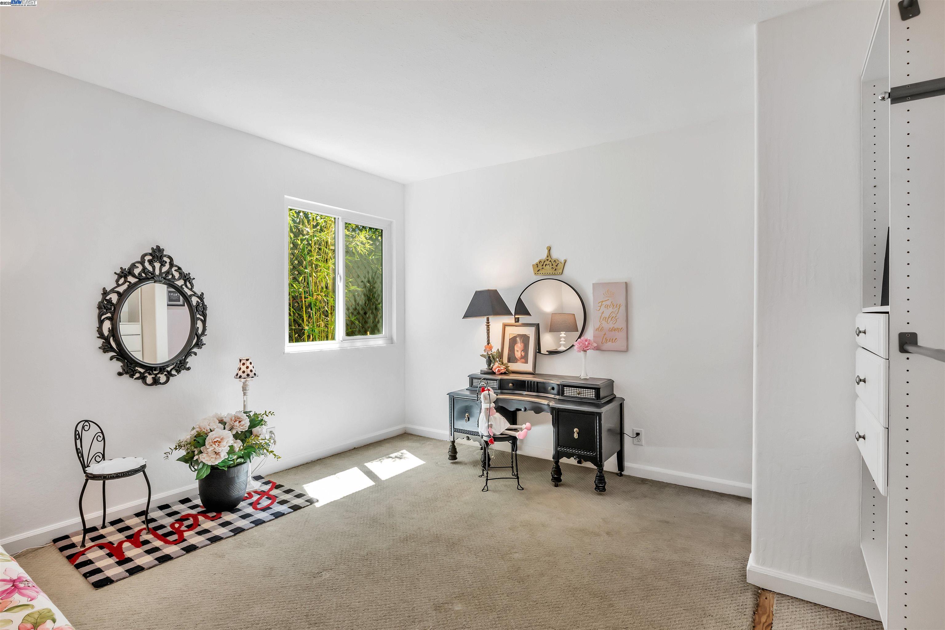 Detail Gallery Image 25 of 27 For 22561 Mossy Rock Dr, Hayward,  CA 94541 - 3 Beds | 2 Baths