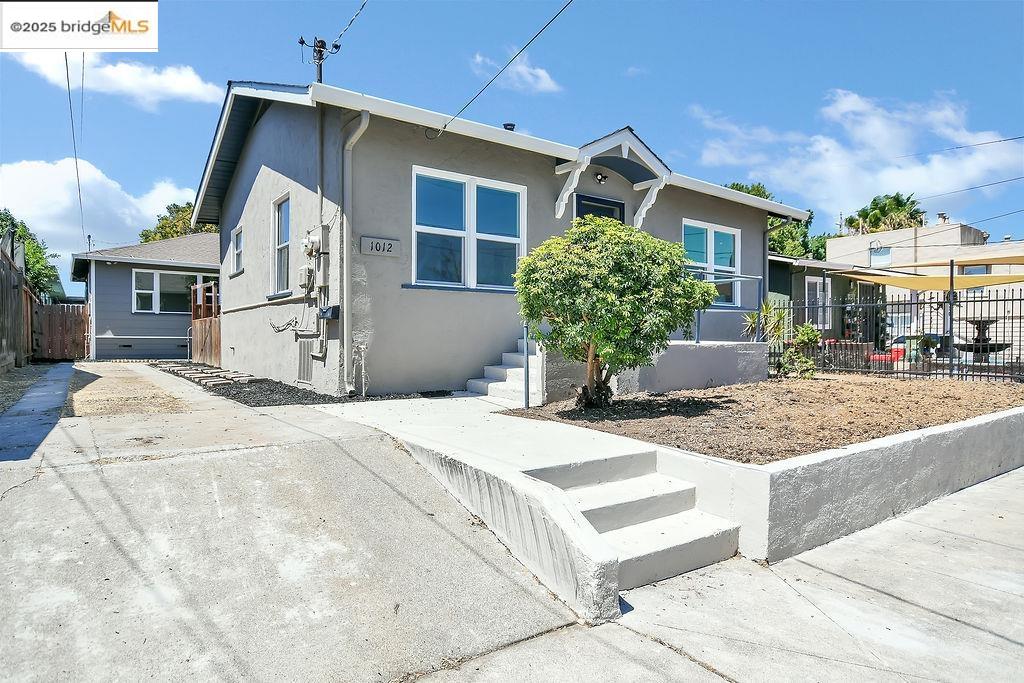 Detail Gallery Image 2 of 42 For 1012 G Street, Antioch,  CA 94509-1617 - – Beds | – Baths