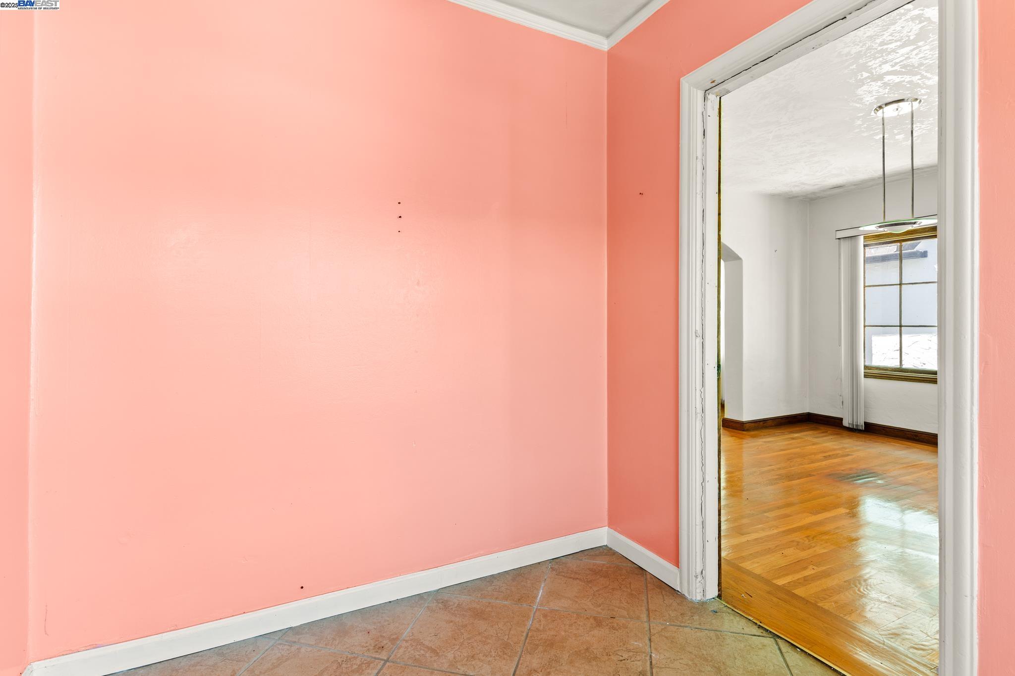 Detail Gallery Image 10 of 29 For 4616 Meldon Ave, Oakland,  CA 94619 - 1 Beds | 2 Baths