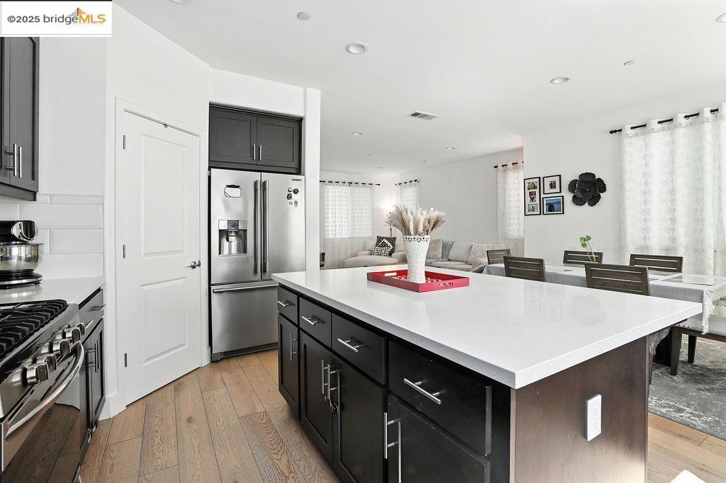 Detail Gallery Image 17 of 42 For 863 Lookout Street, Richmond,  CA 94804 - 3 Beds | 2/1 Baths