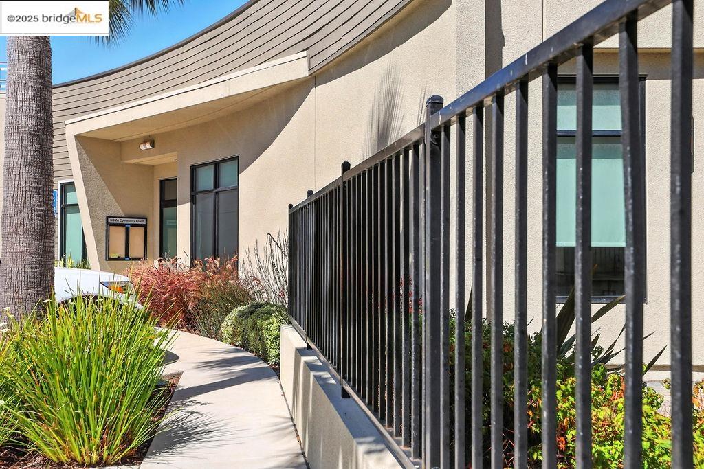 Detail Gallery Image 40 of 42 For 863 Lookout Street, Richmond,  CA 94804 - 3 Beds | 2/1 Baths